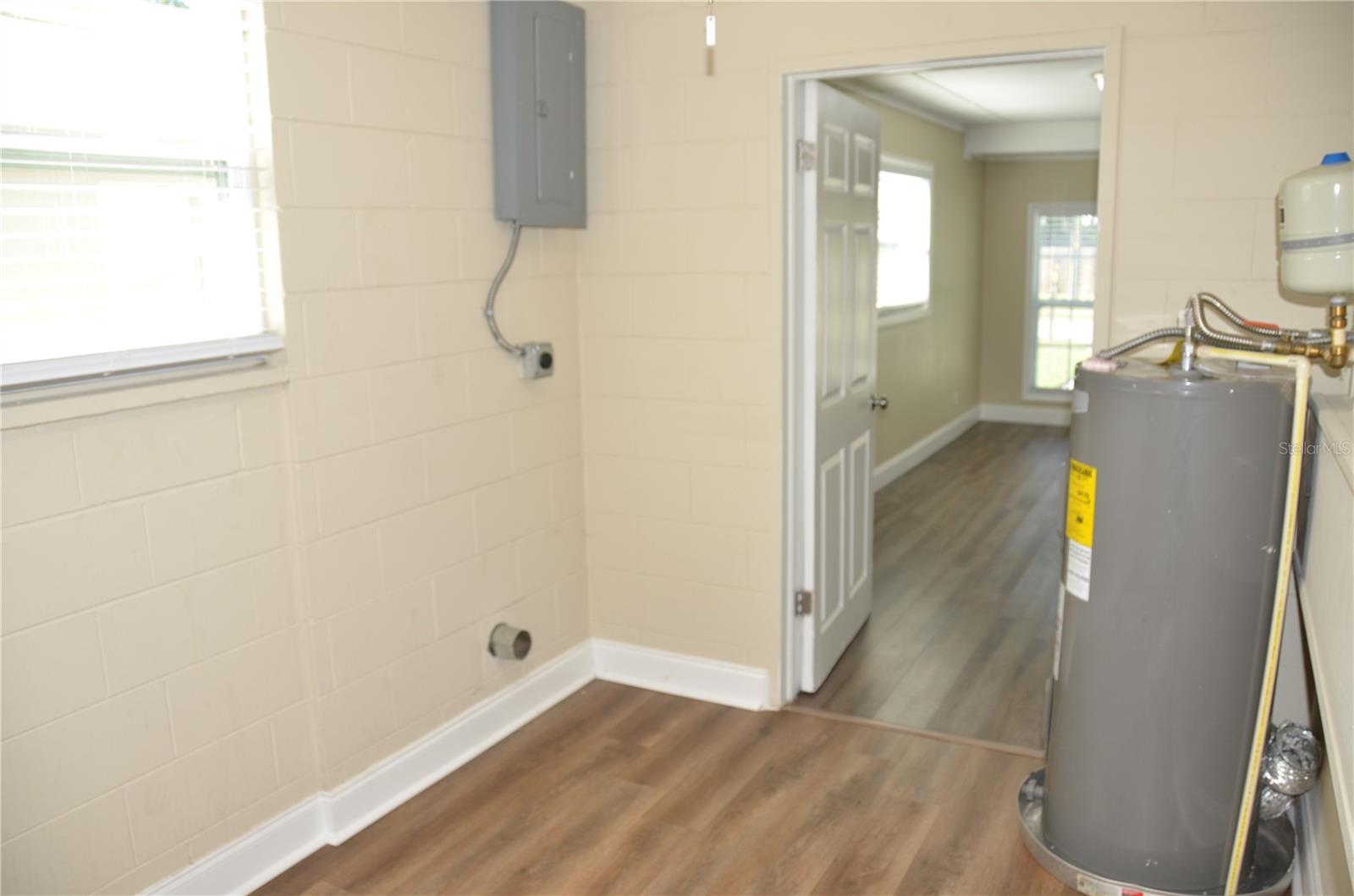 Image 22 of 25 For 1108 Flamingo Drive