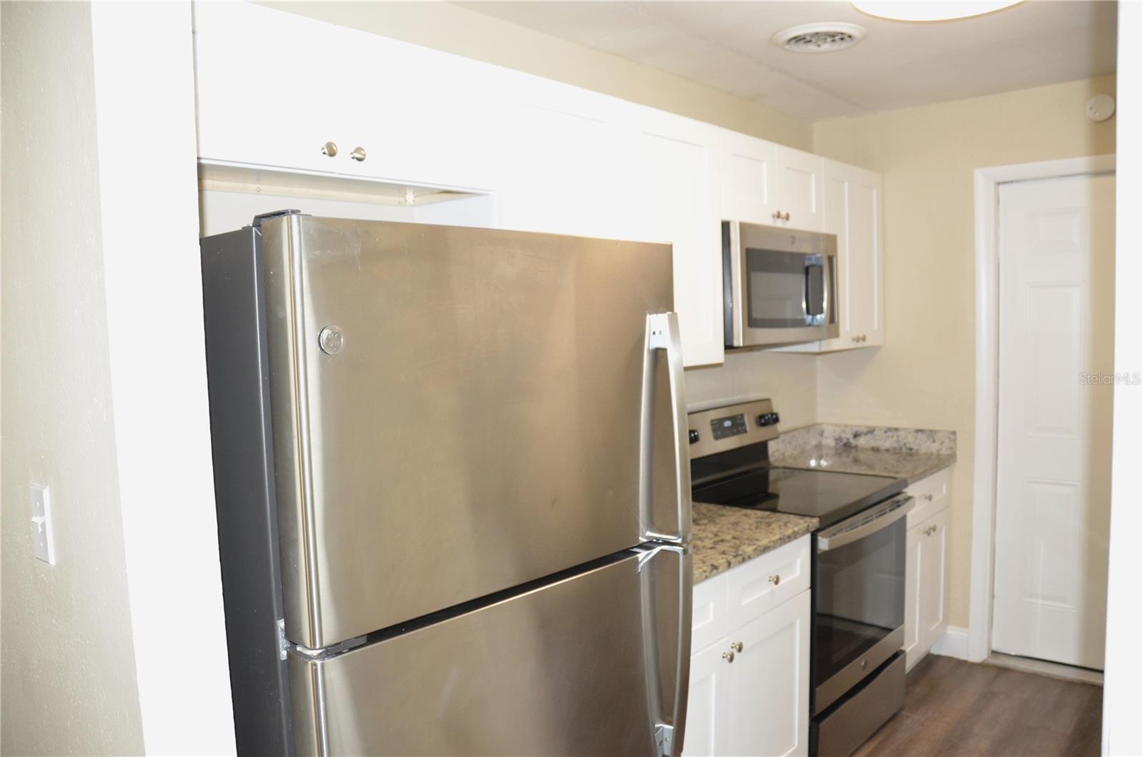 Image 9 of 25 For 1108 Flamingo Drive