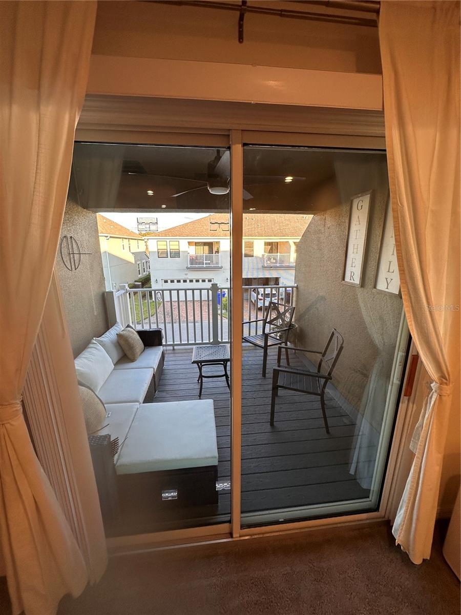 Image 19 of 30 For 2433 Varenna Loop