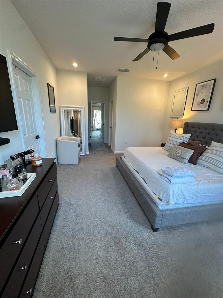 Image 3 of 30 For 2433 Varenna Loop