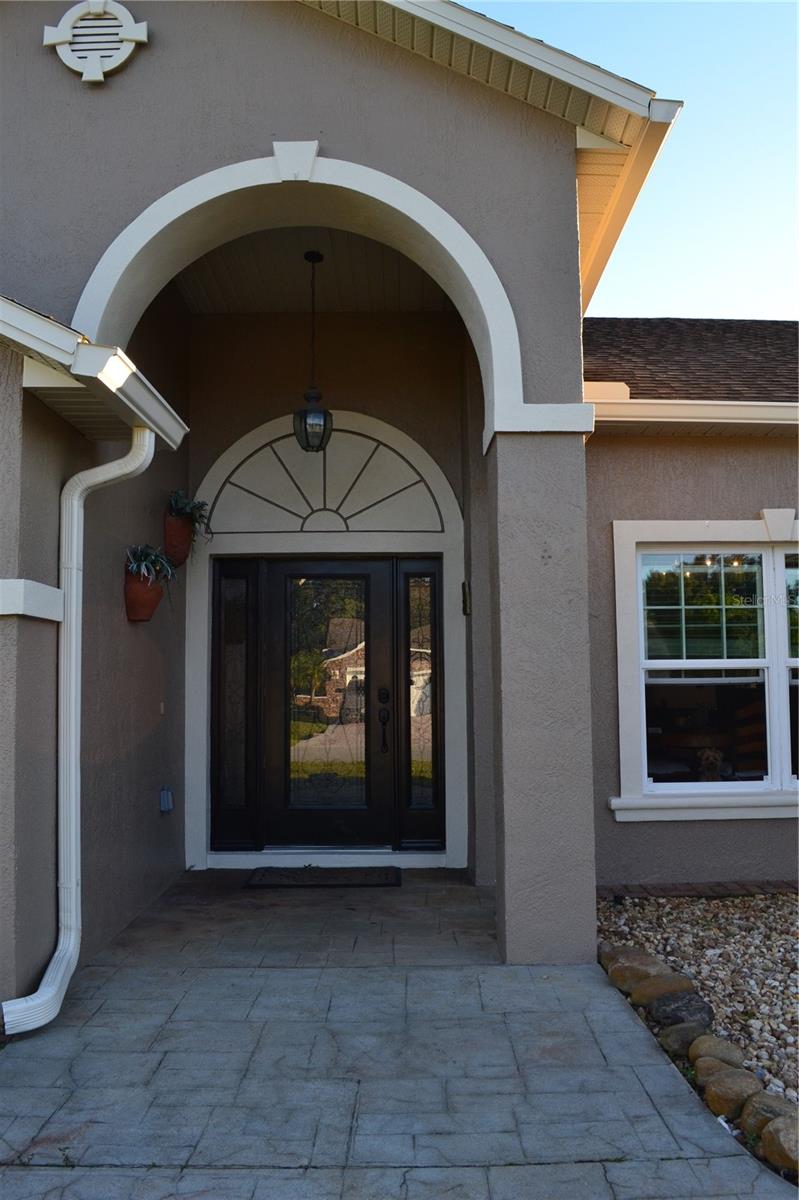 Image 3 of 45 For 3780 Fountainbleu Boulevard