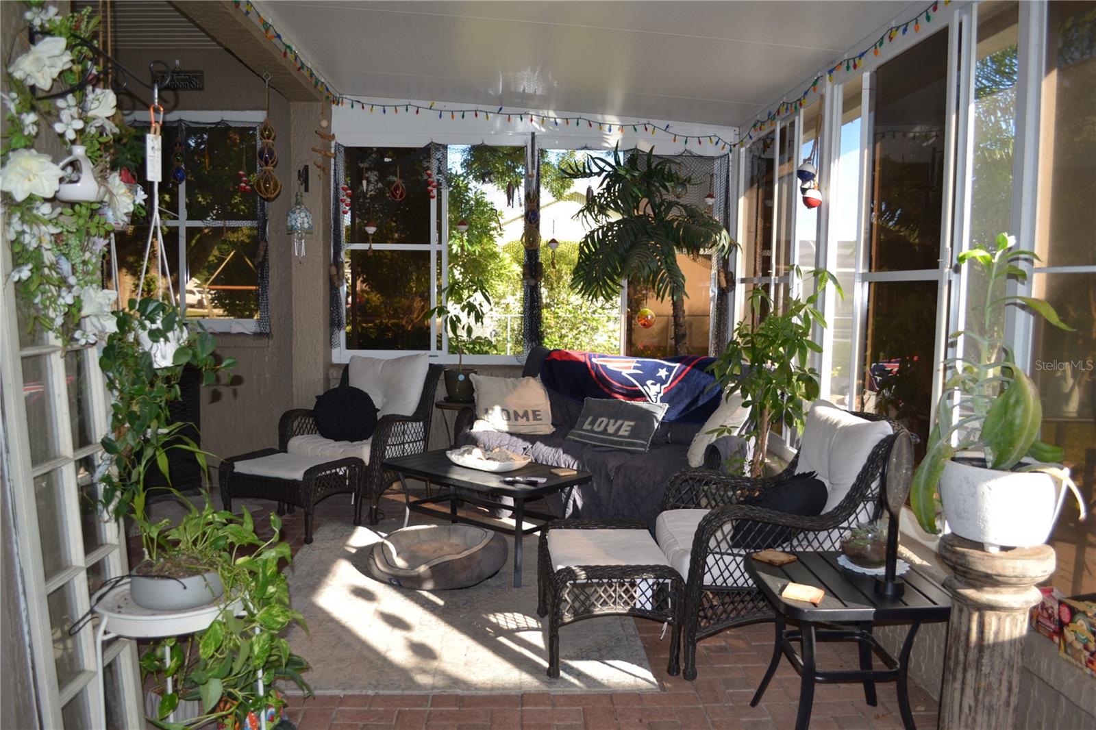 Image 37 of 45 For 3780 Fountainbleu Boulevard