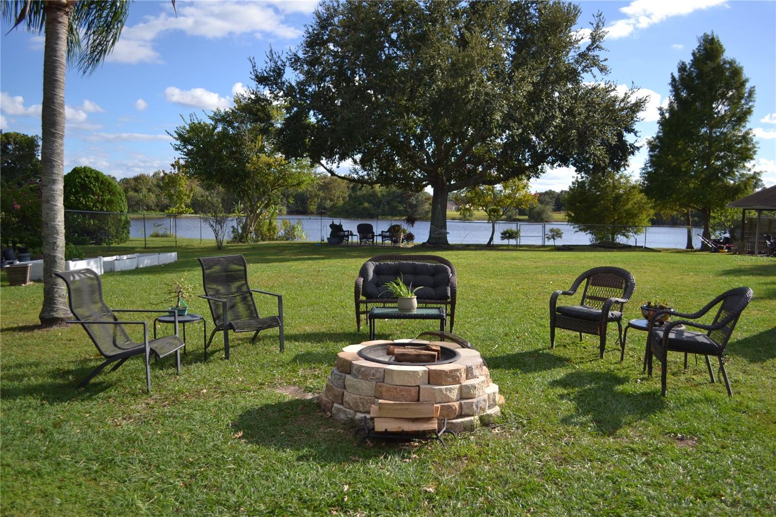 Image 38 of 45 For 3780 Fountainbleu Boulevard