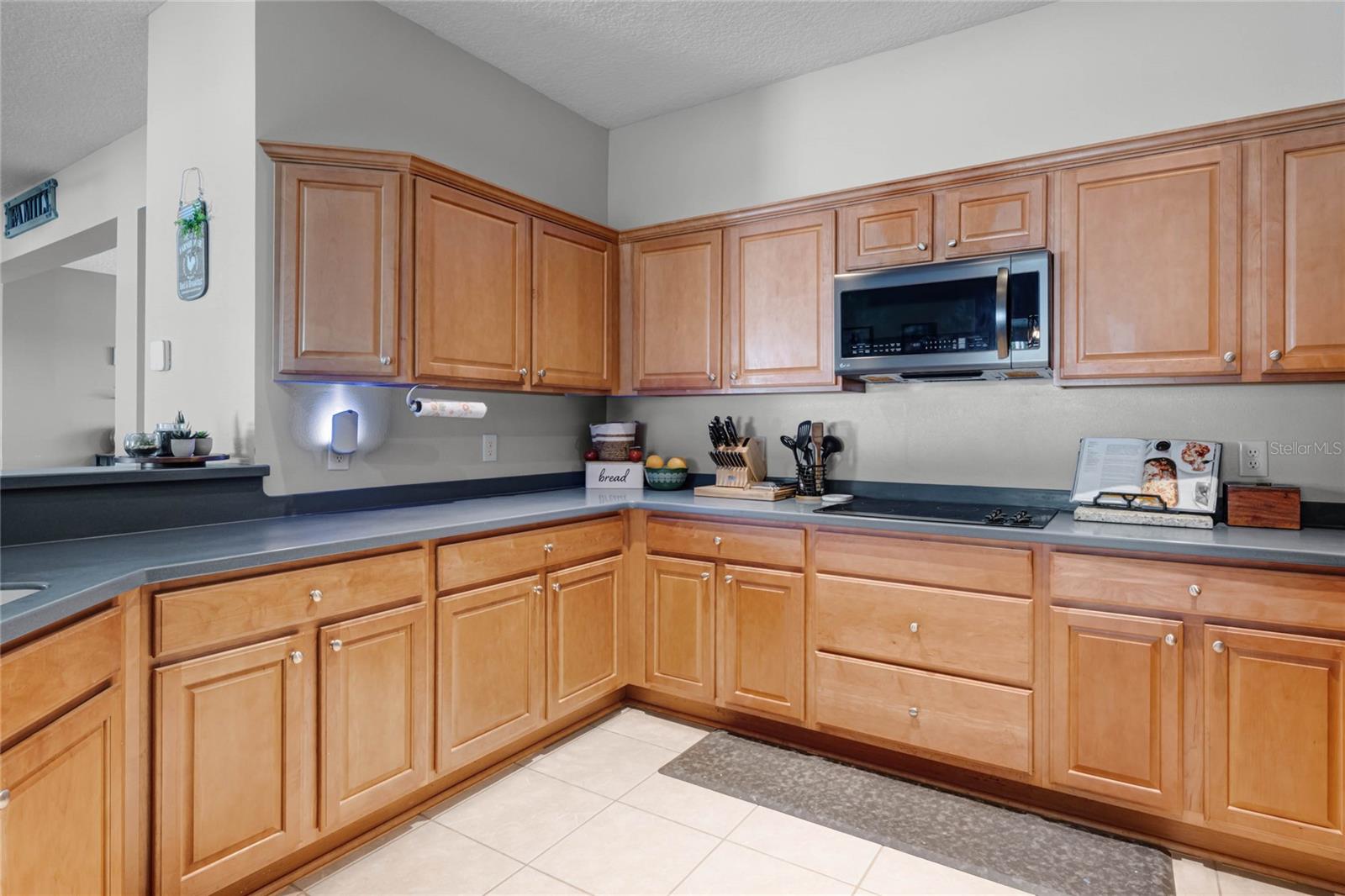 Image 10 of 33 For 199 Boysenberry Lane