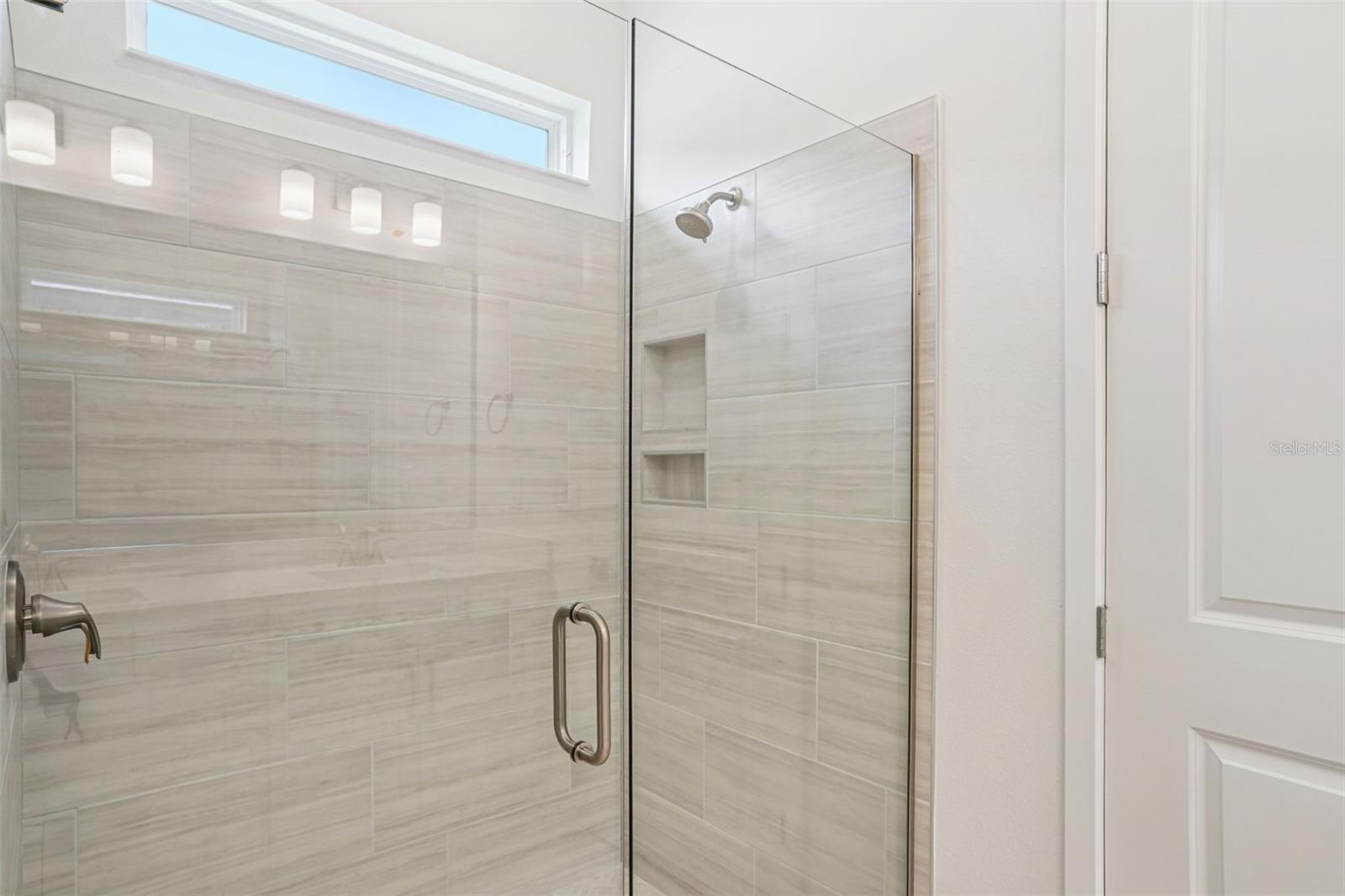 Image 13 of 21 For 572 Brookhaven Trail