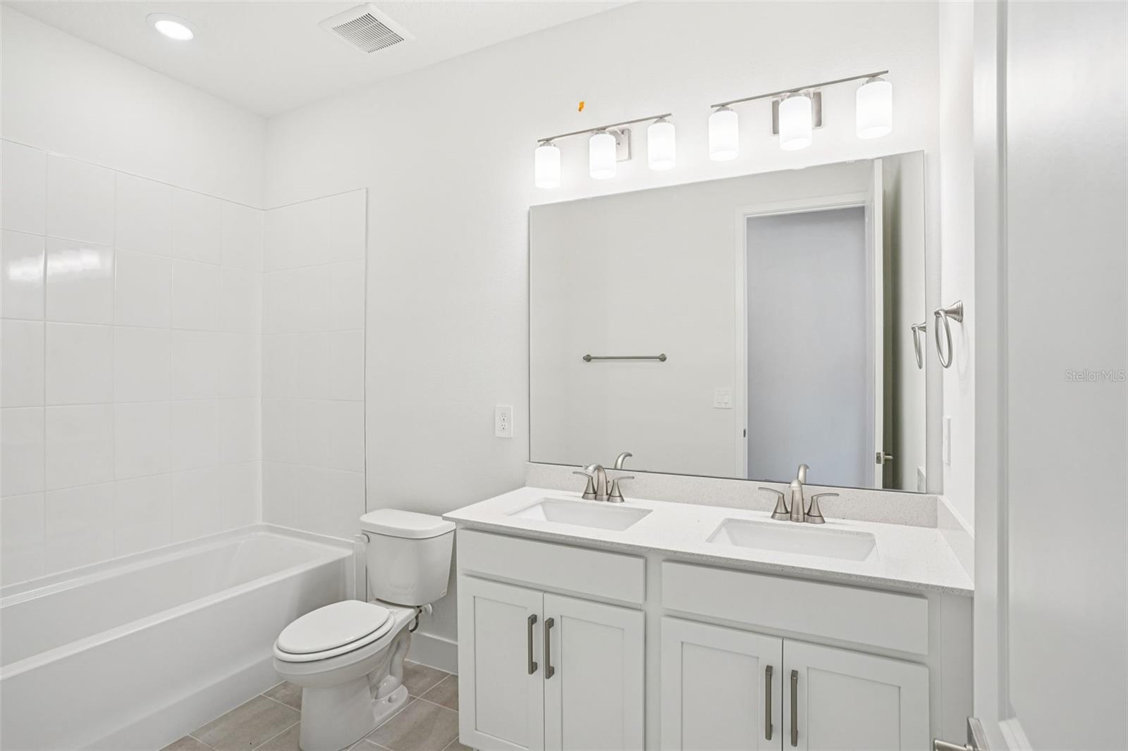 Image 19 of 21 For 572 Brookhaven Trail