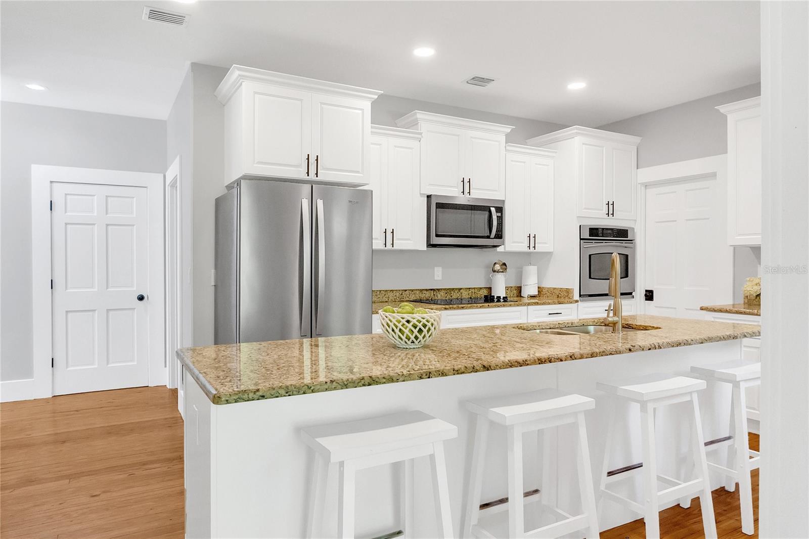 Image 10 of 38 For 299 4th Avenue