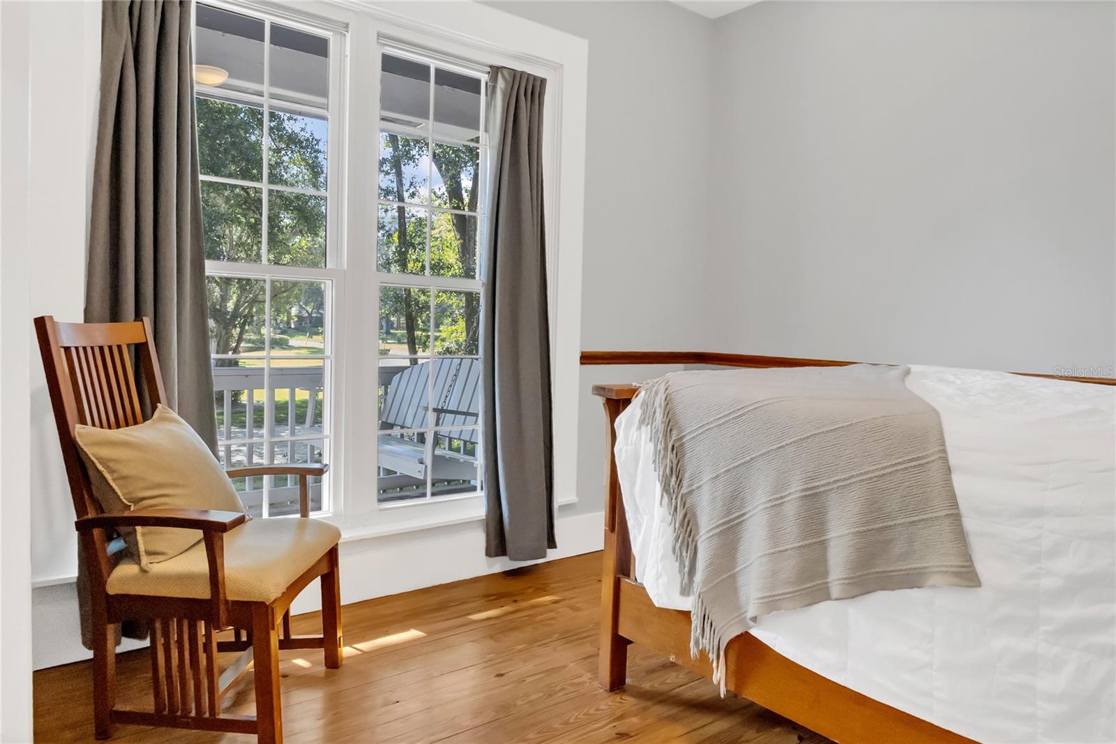 Image 15 of 38 For 299 4th Avenue