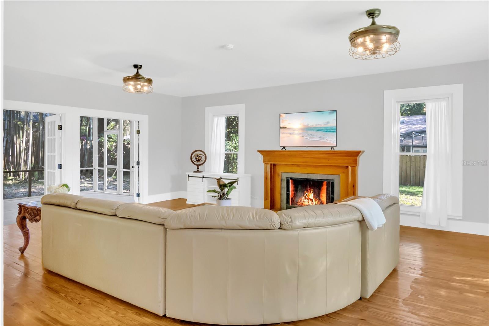 Image 7 of 38 For 299 4th Avenue