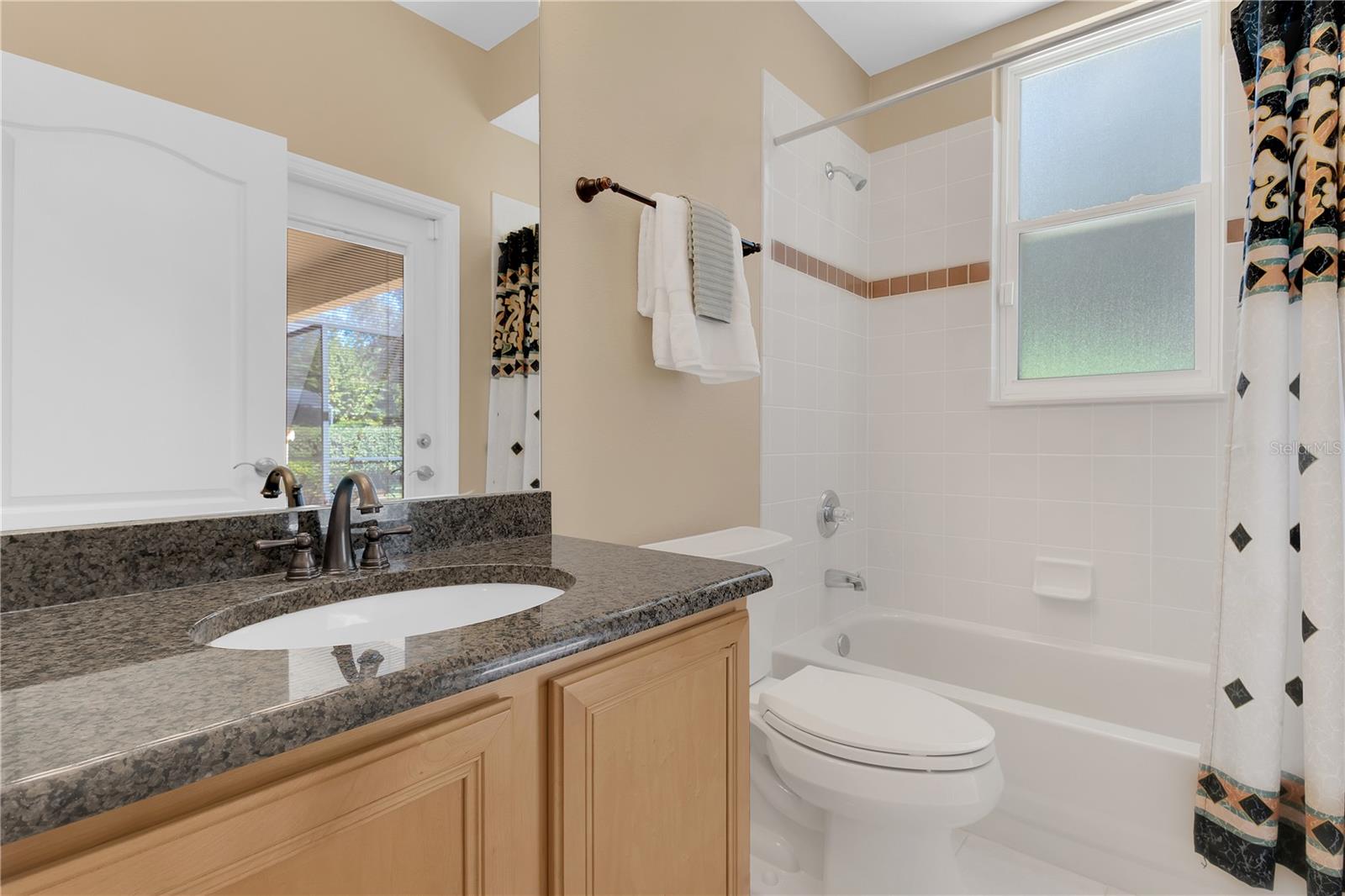 Image 30 of 57 For 657 Mount Stirling Avenue