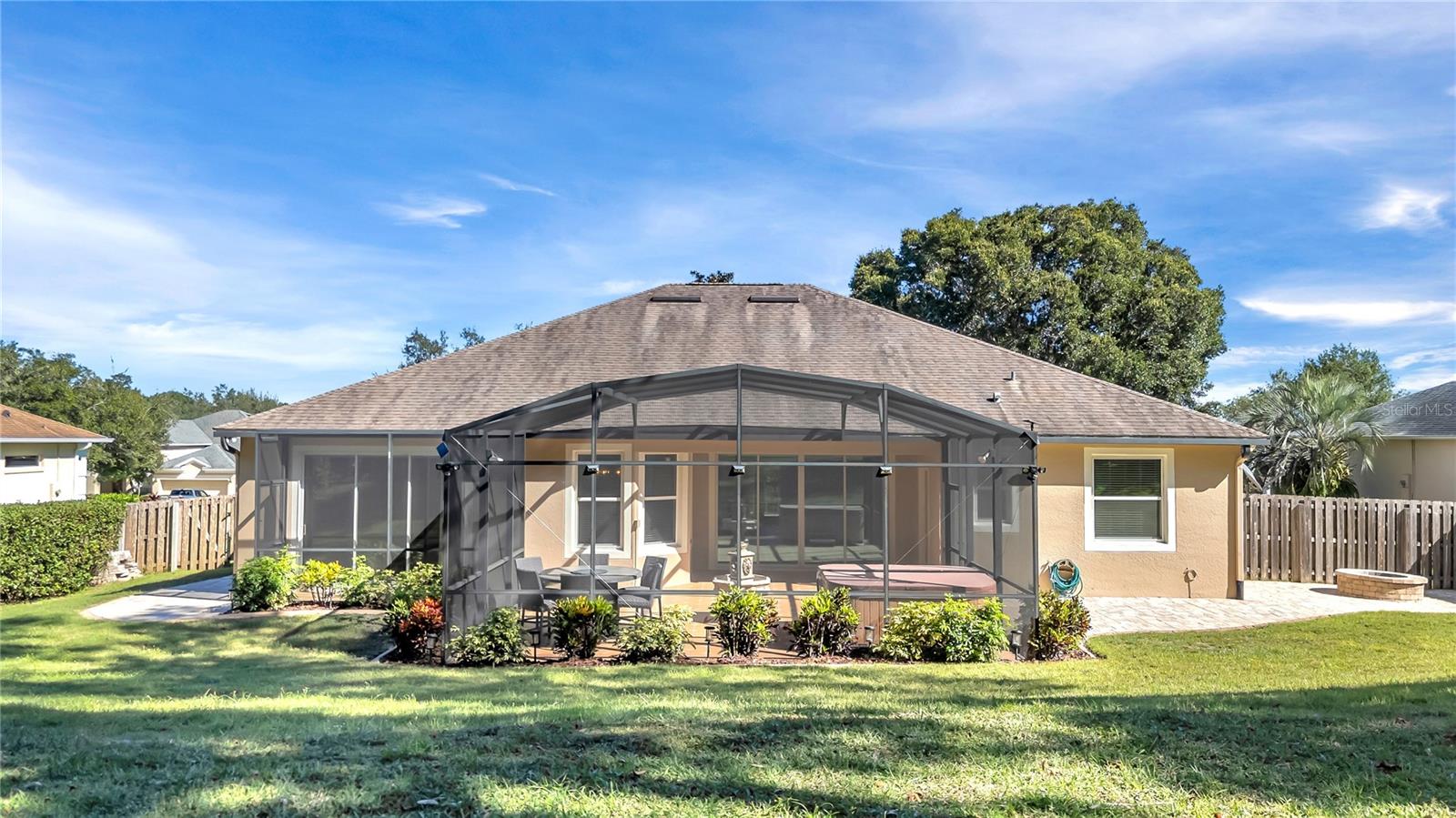 Image 36 of 57 For 657 Mount Stirling Avenue