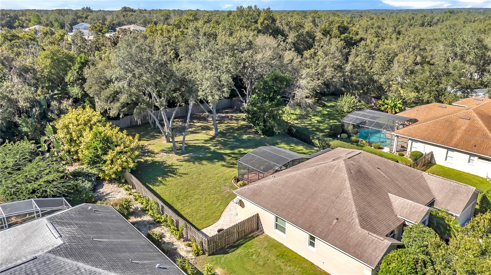 Image 44 of 57 For 657 Mount Stirling Avenue