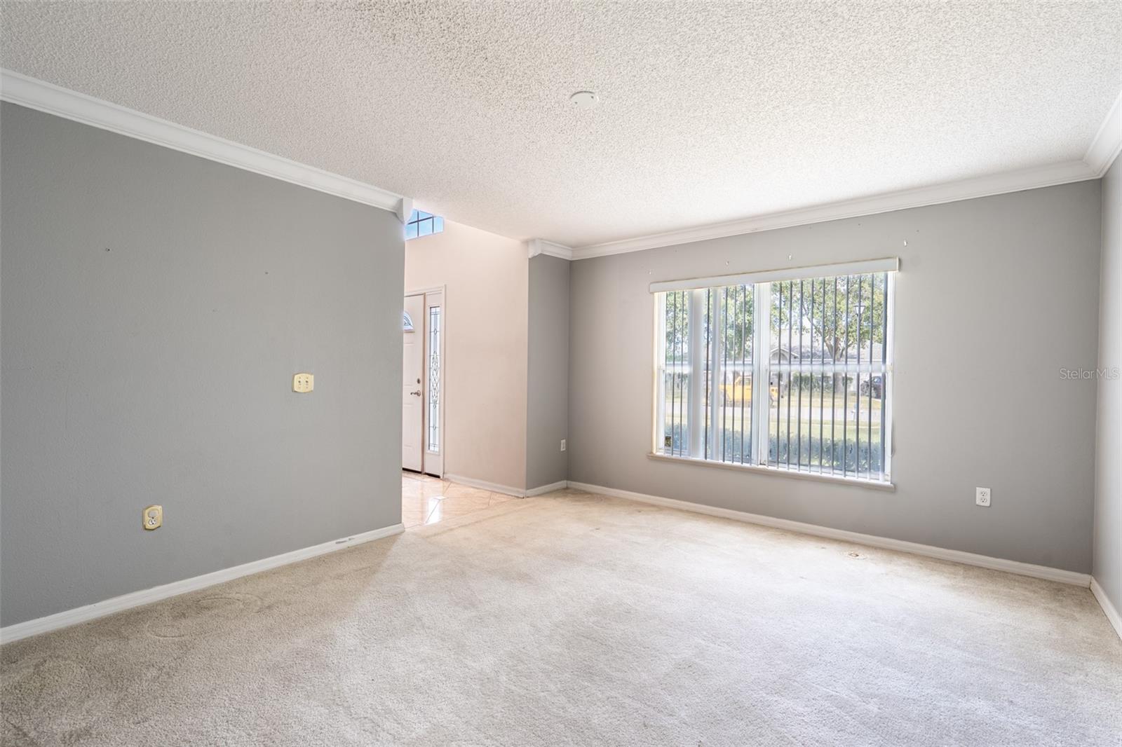 Image 5 of 27 For 5172 Laval Drive