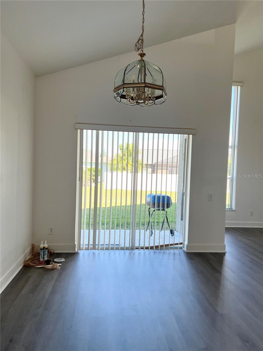 Image 8 of 35 For 3257 Falcon Point Drive