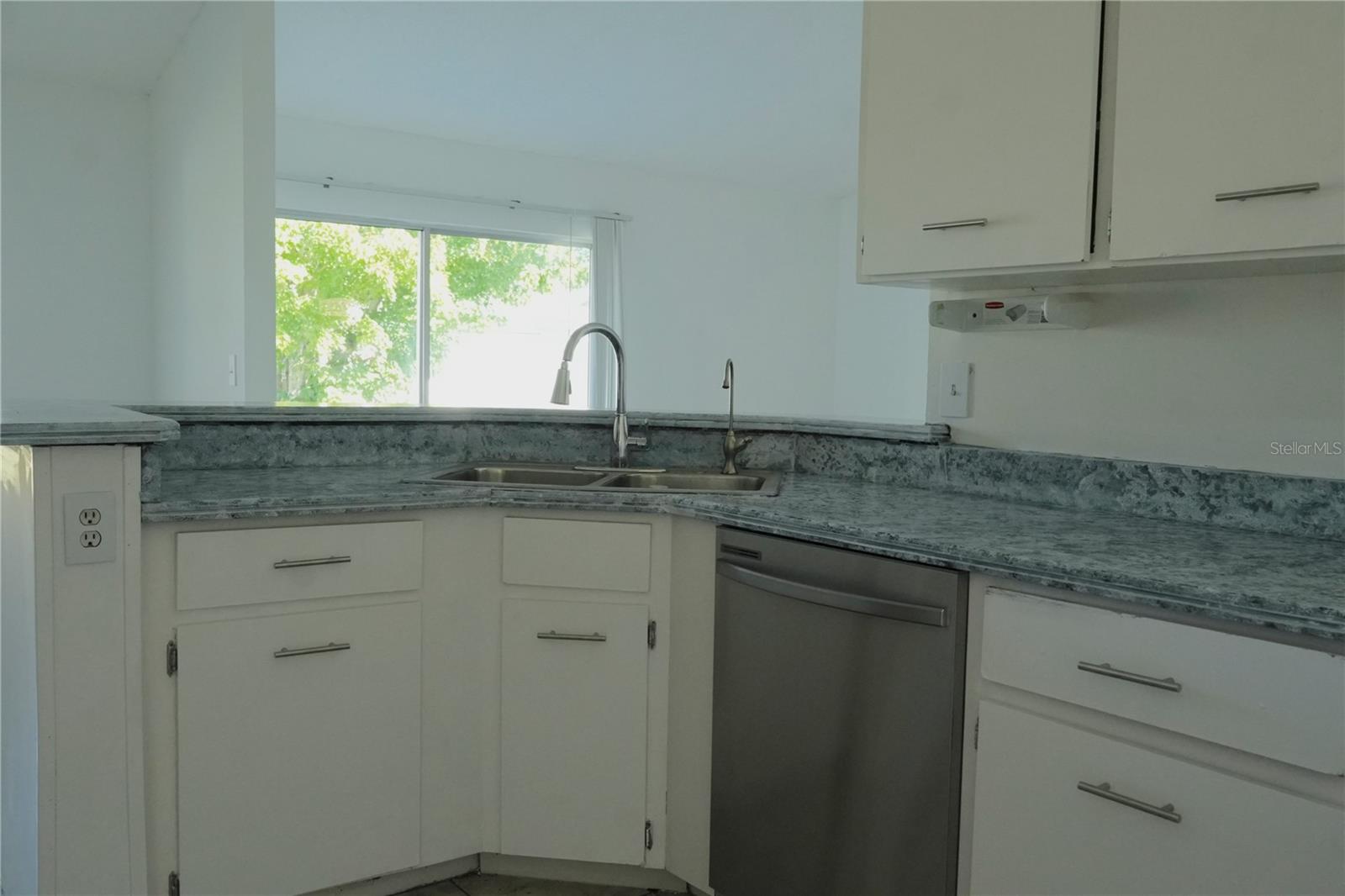 Image 9 of 30 For 12035 Saffron Court