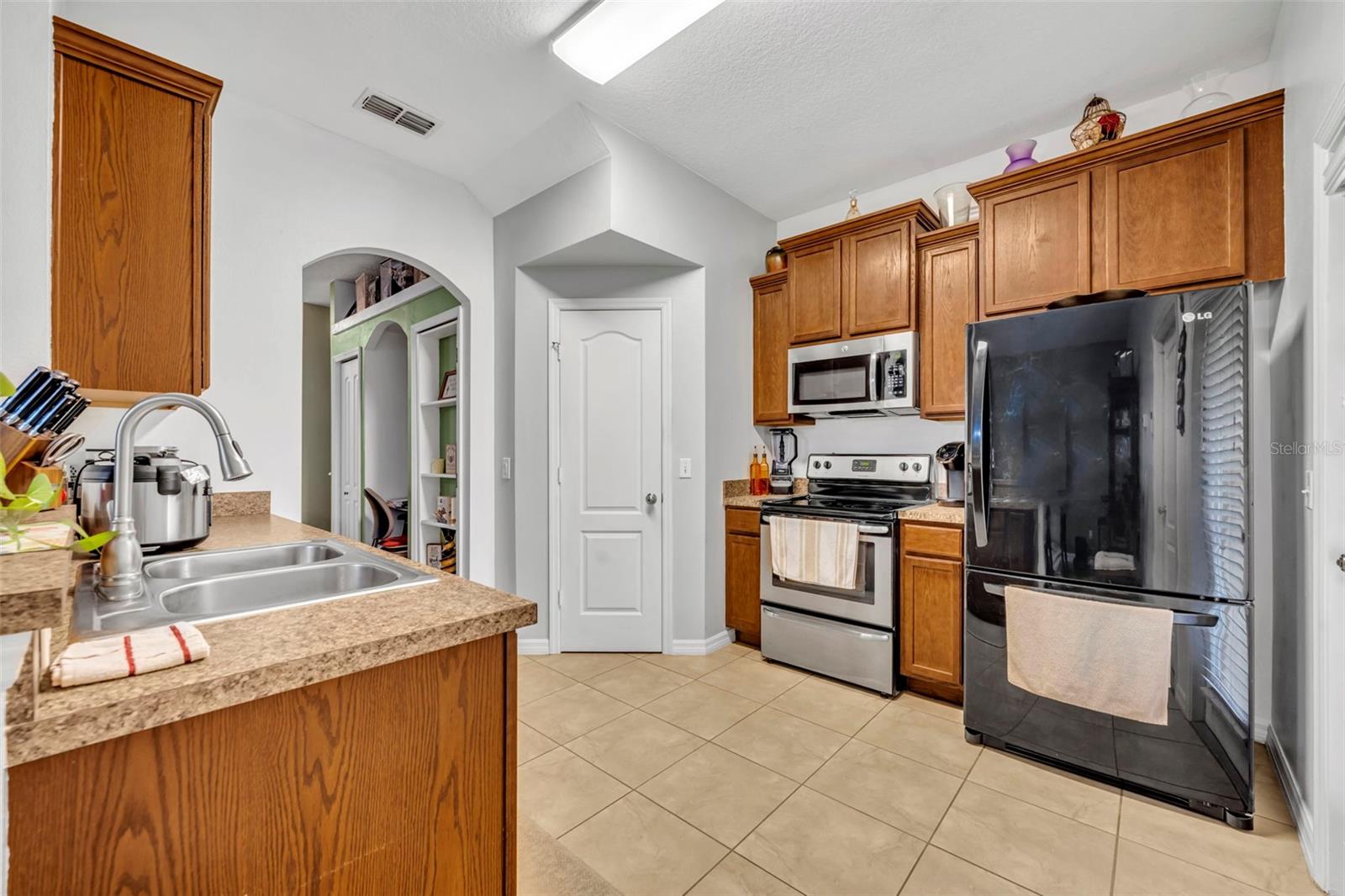 Image 12 of 50 For 1732 Buckeye Falls Way