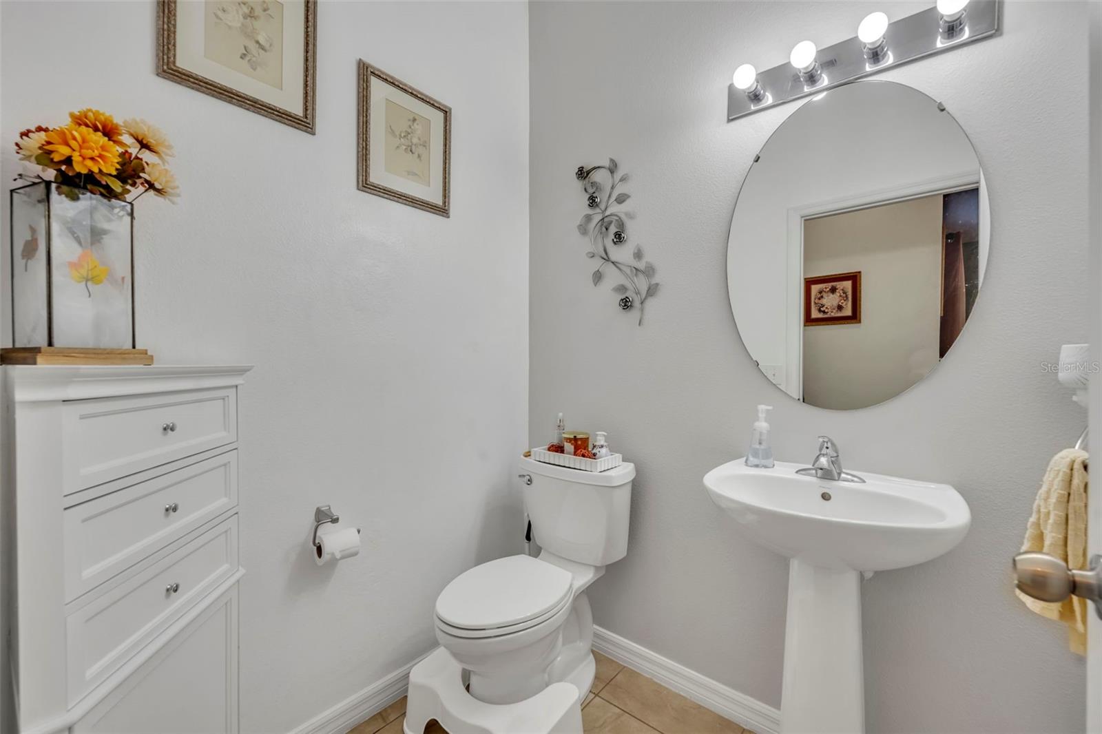 Image 17 of 50 For 1732 Buckeye Falls Way