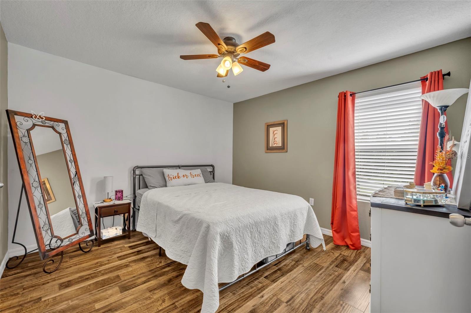 Image 23 of 50 For 1732 Buckeye Falls Way