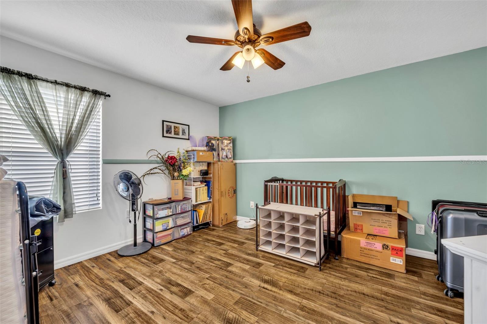 Image 24 of 50 For 1732 Buckeye Falls Way