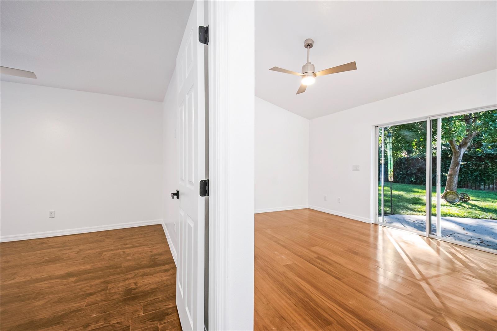 Listing photo id 31 for 2139 Cunard Court