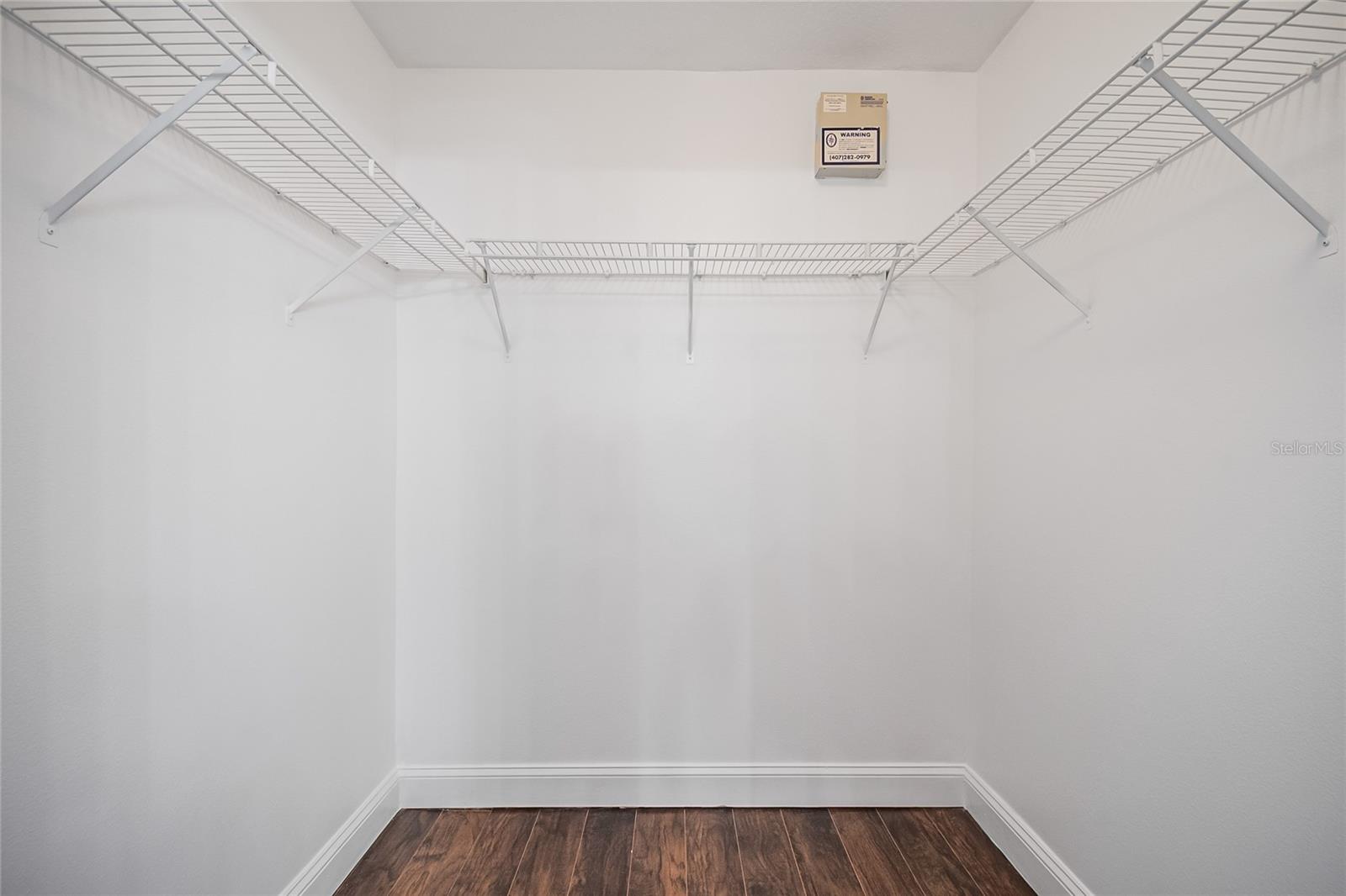 Listing photo id 39 for 2139 Cunard Court