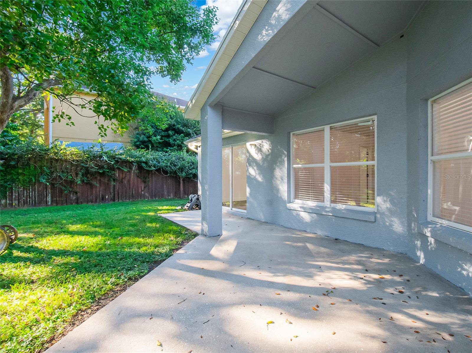 Listing photo id 42 for 2139 Cunard Court