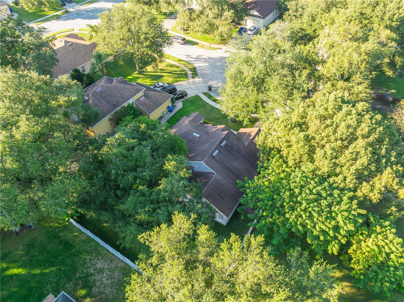 Listing photo id 45 for 2139 Cunard Court