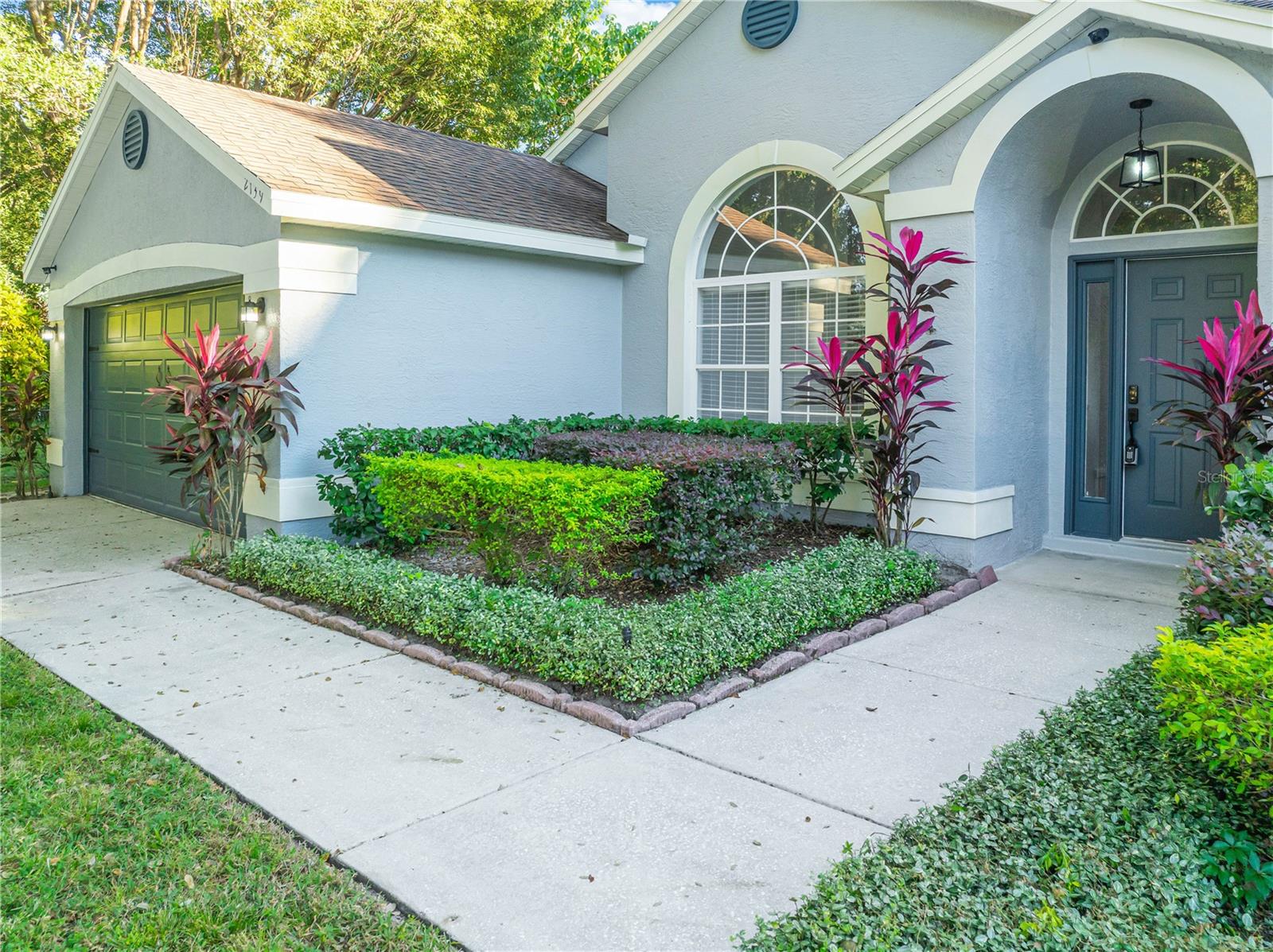 Listing photo id 4 for 2139 Cunard Court