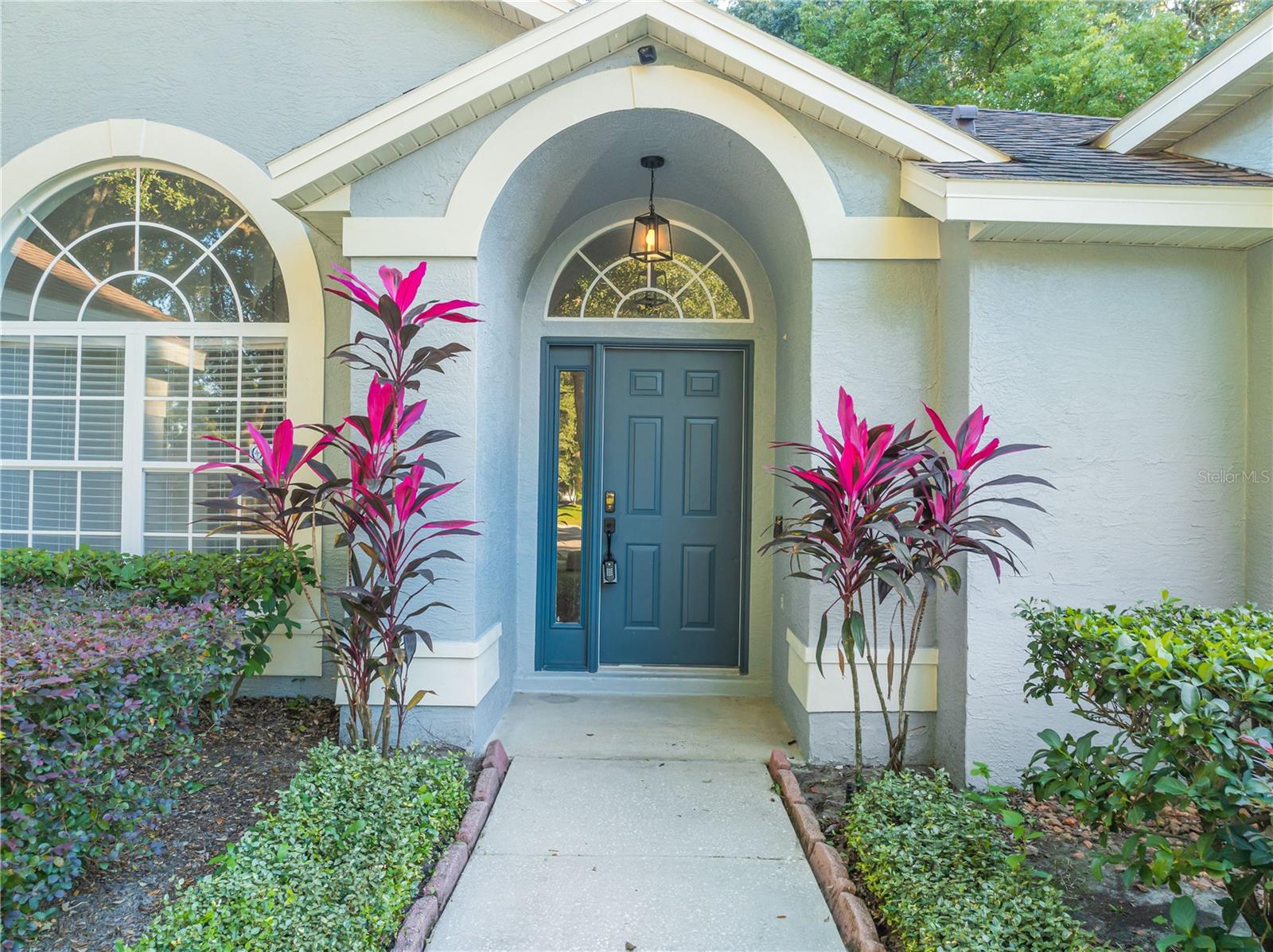 Listing photo id 5 for 2139 Cunard Court