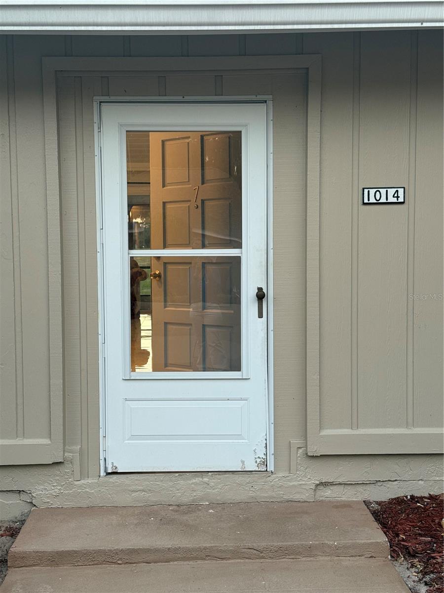 Image 2 of 14 For 1014 Villa Lane 7