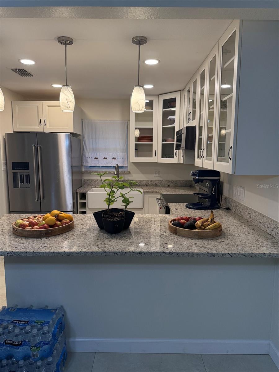 Image 3 of 14 For 1014 Villa Lane 7