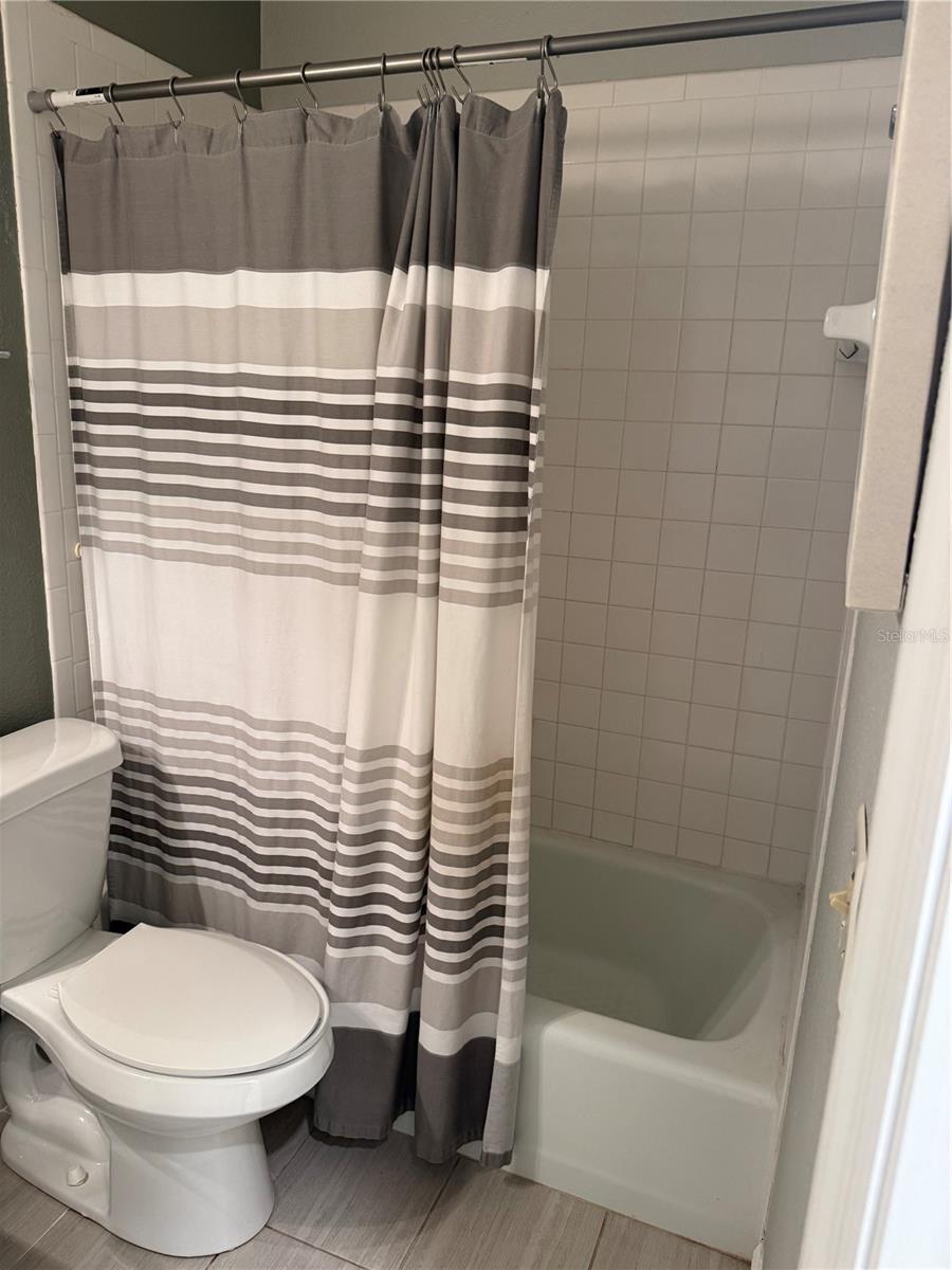 Image 9 of 14 For 1014 Villa Lane 7