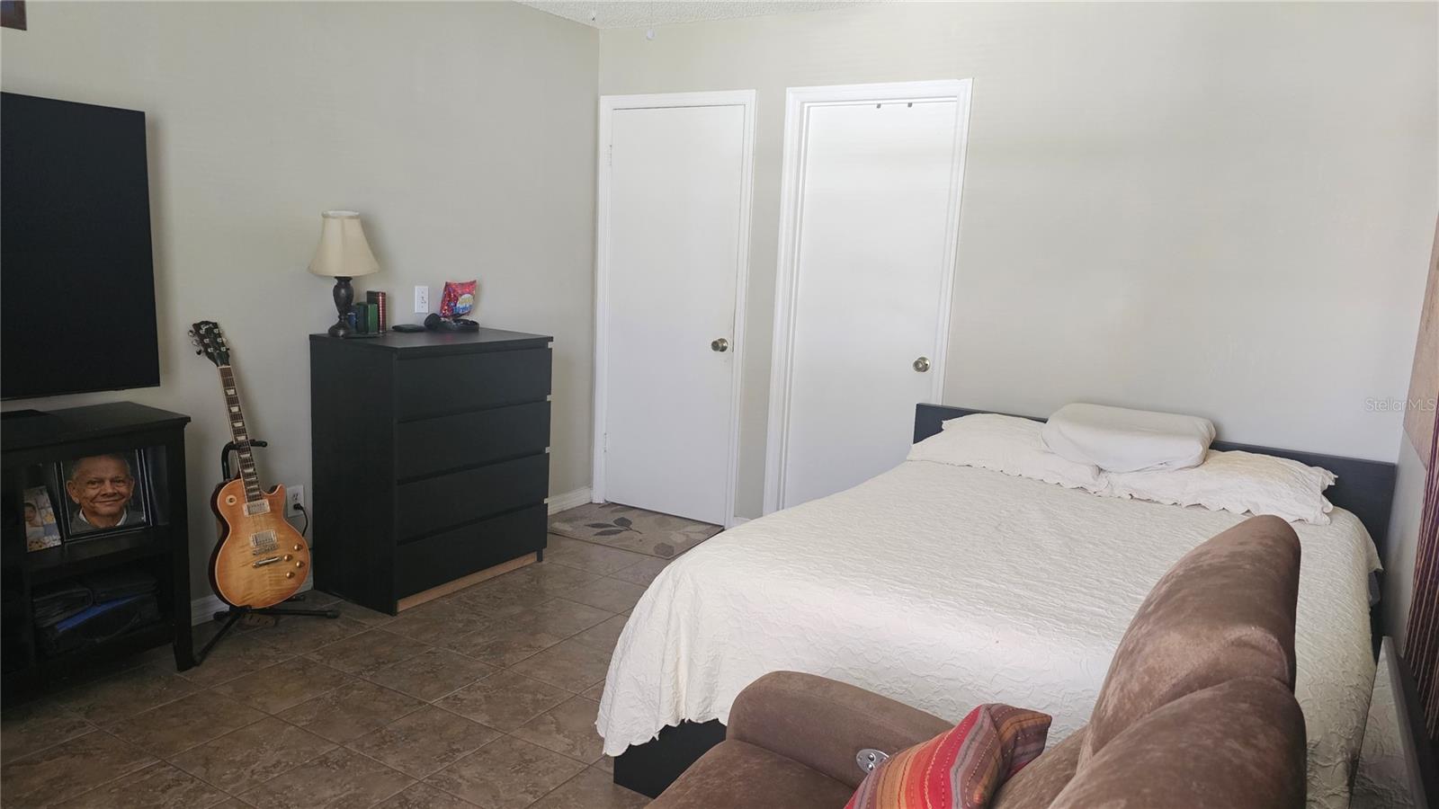 Image 9 of 18 For 9906 Surrey Ridge Road