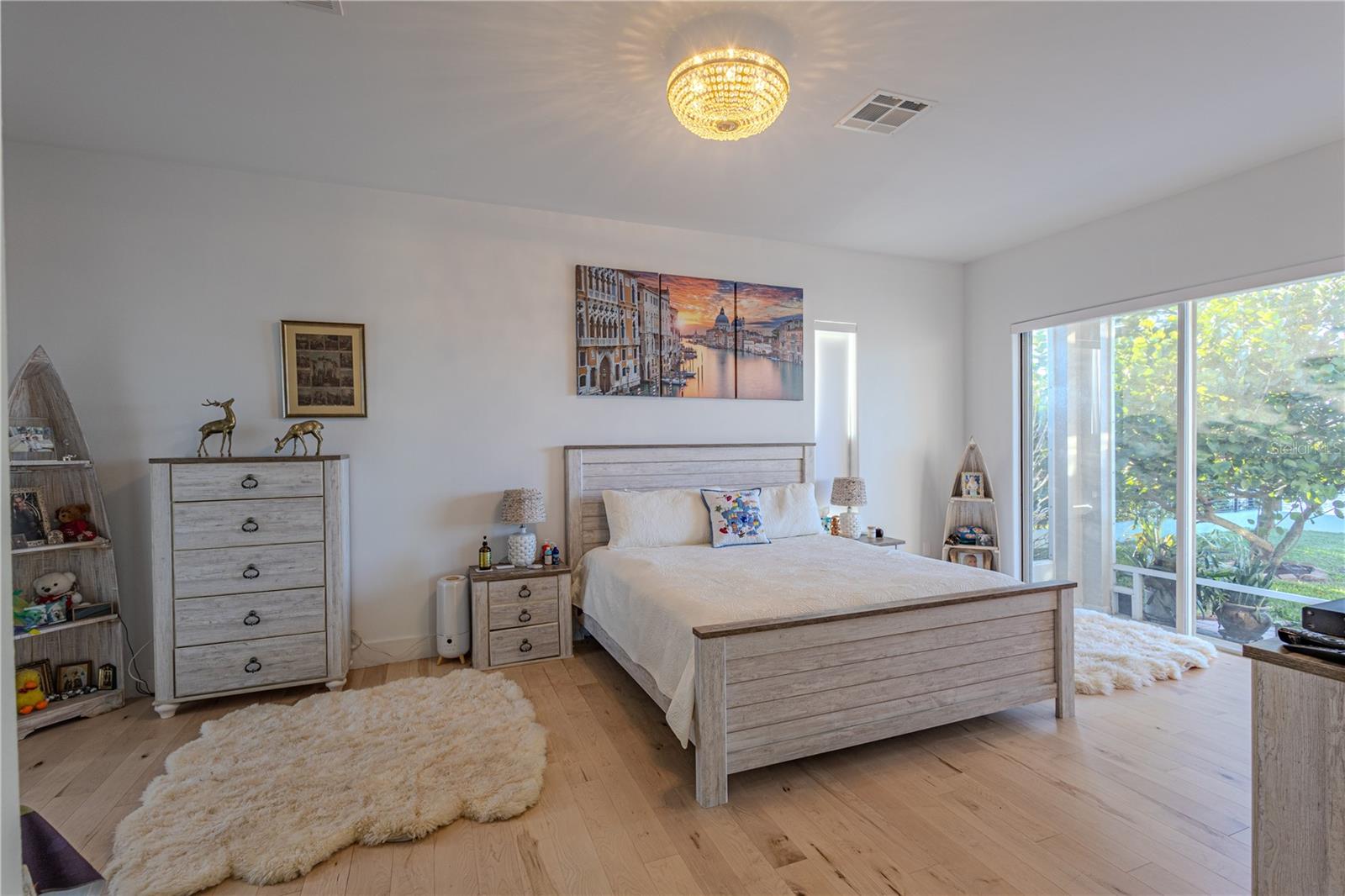 Image 23 of 64 For 261 Zachary Wade Street