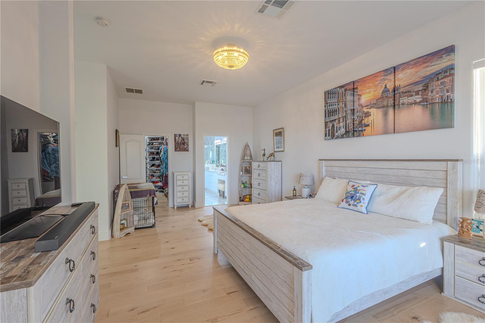 Image 24 of 64 For 261 Zachary Wade Street