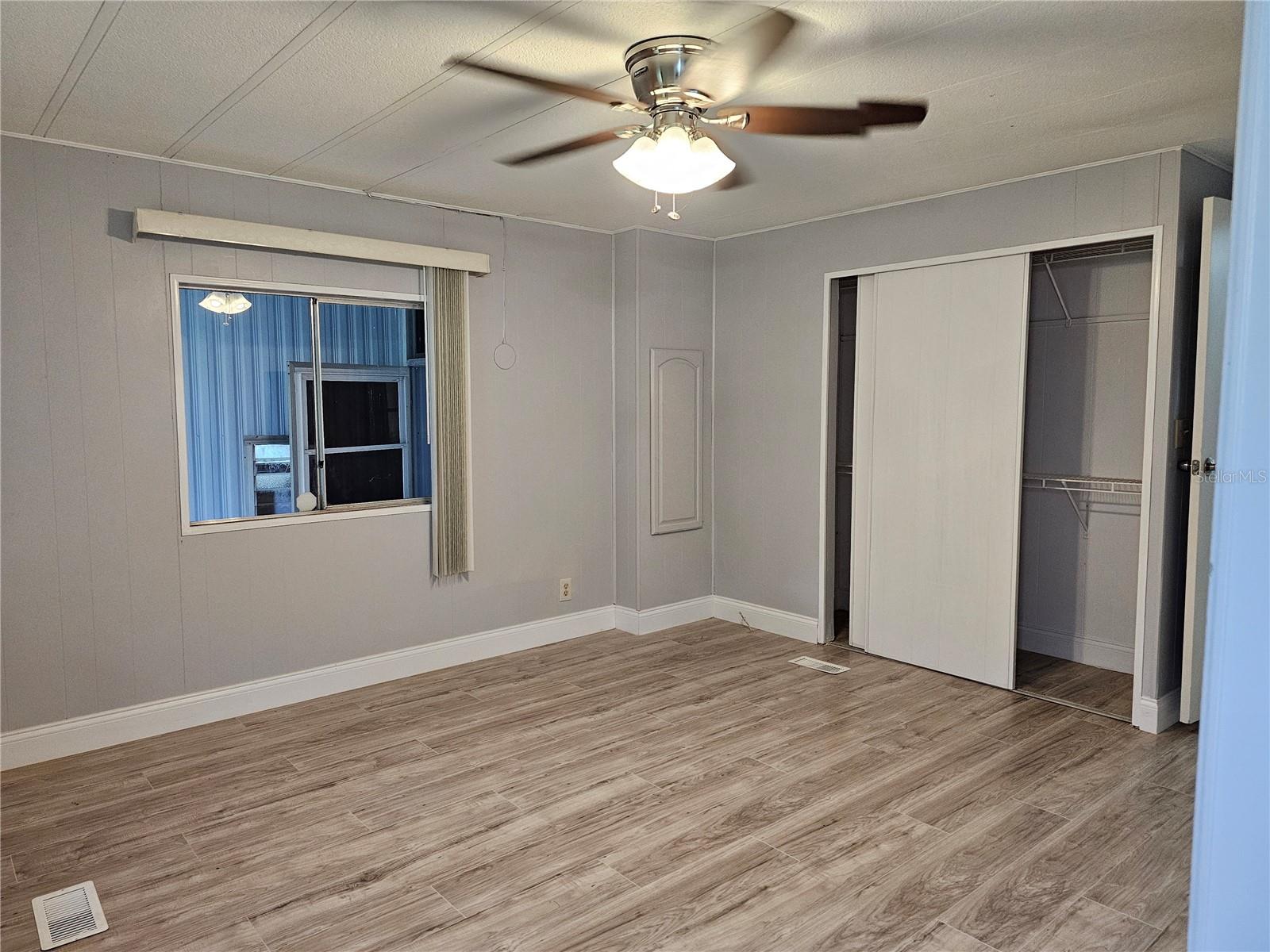 Image 12 of 26 For 354 Ivanhoe Circle