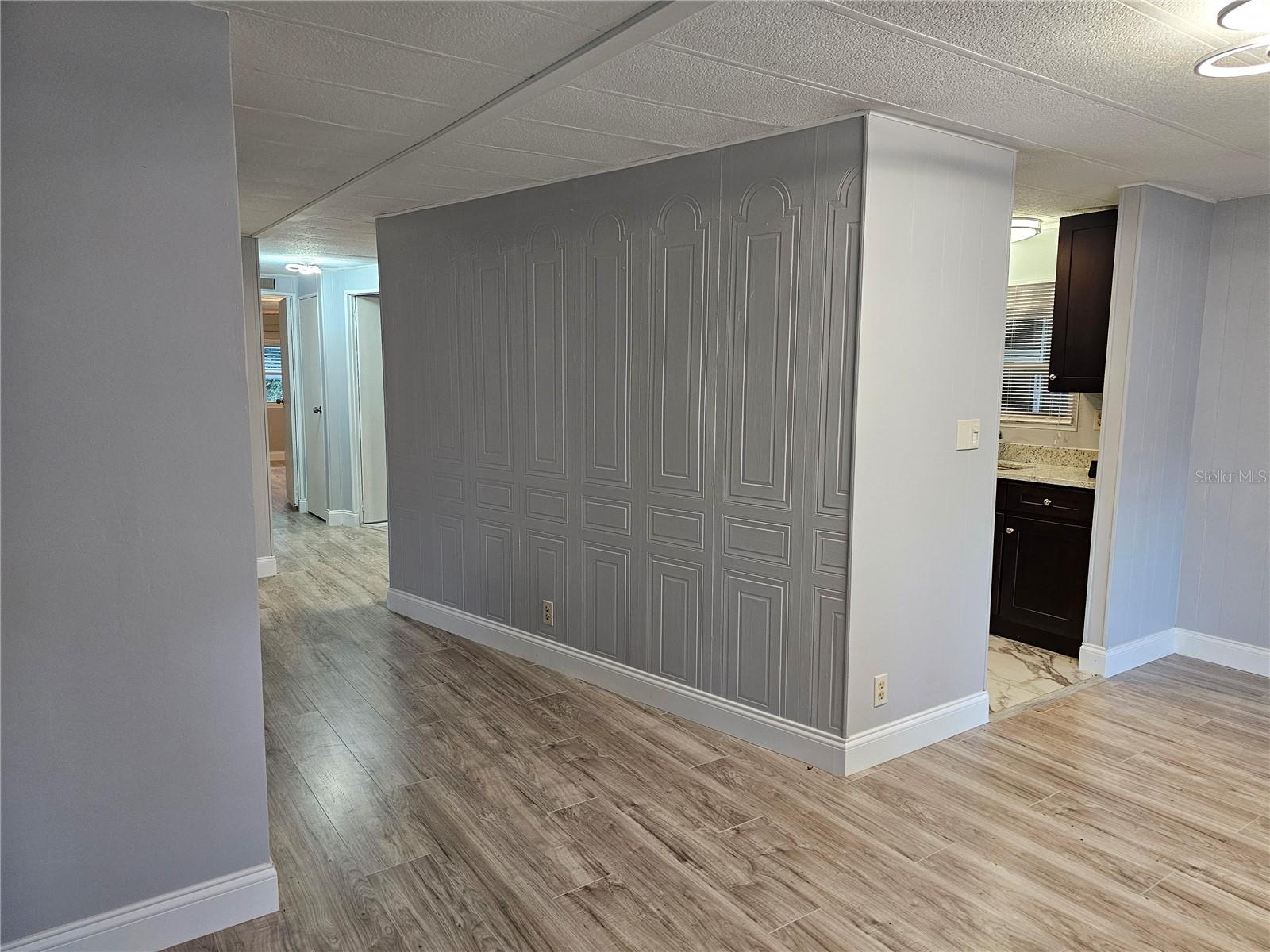 Image 6 of 26 For 354 Ivanhoe Circle