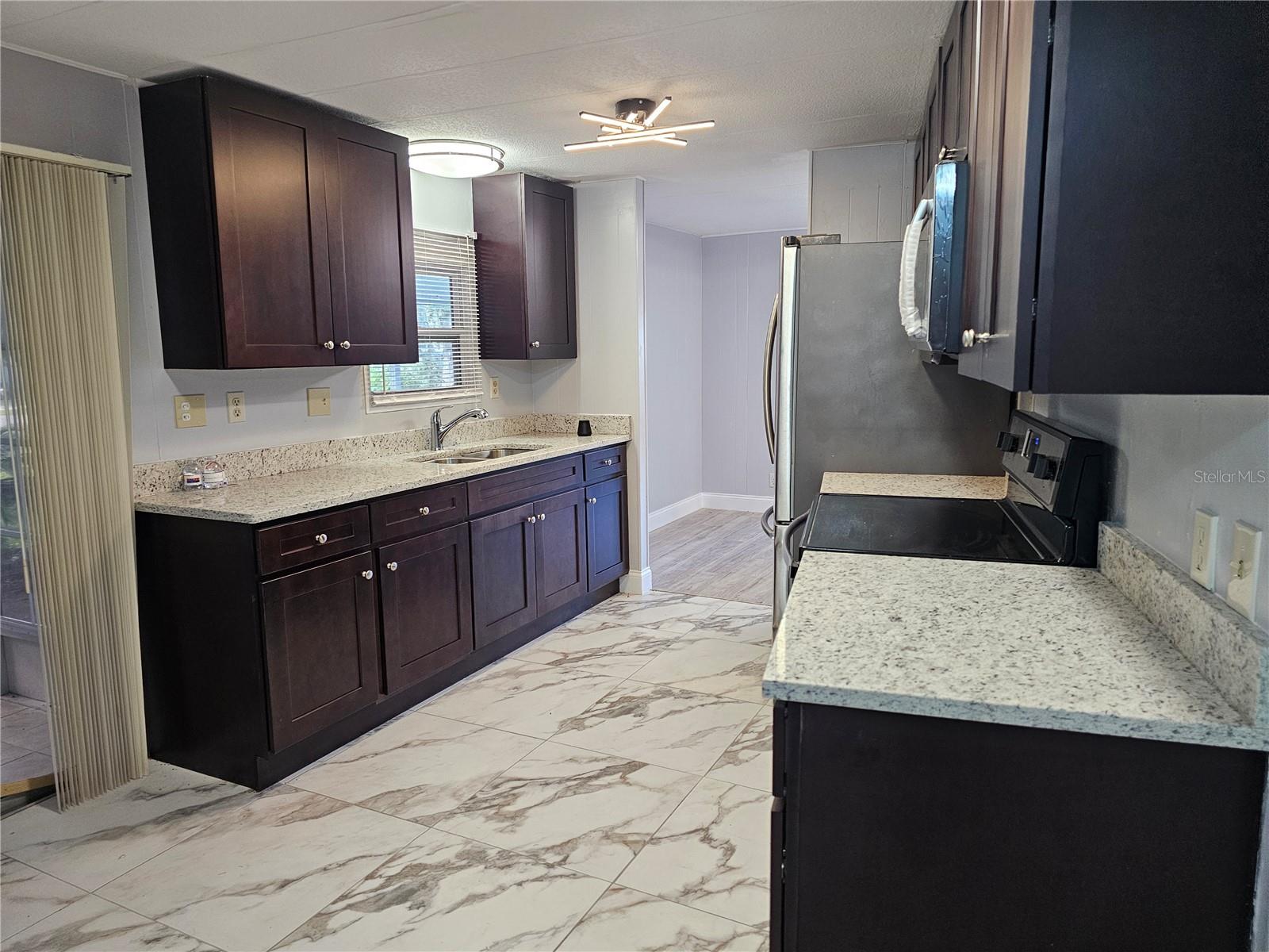 Image 9 of 26 For 354 Ivanhoe Circle