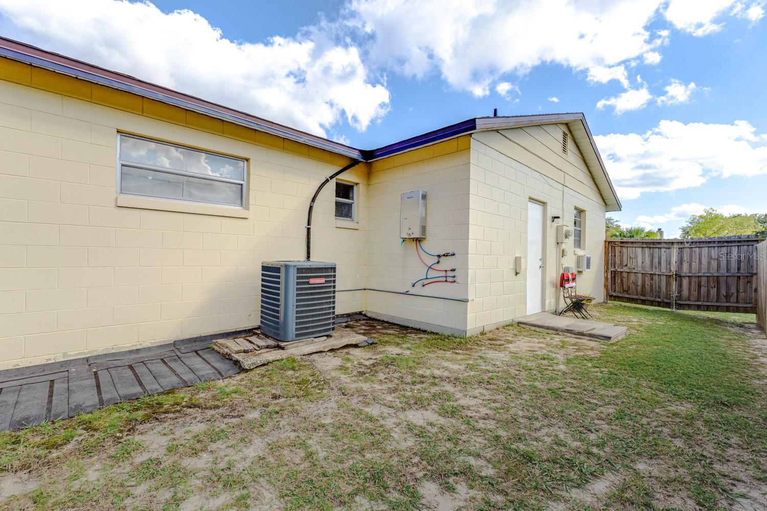 Image 33 of 43 For 7003 Harbor Point Boulevard