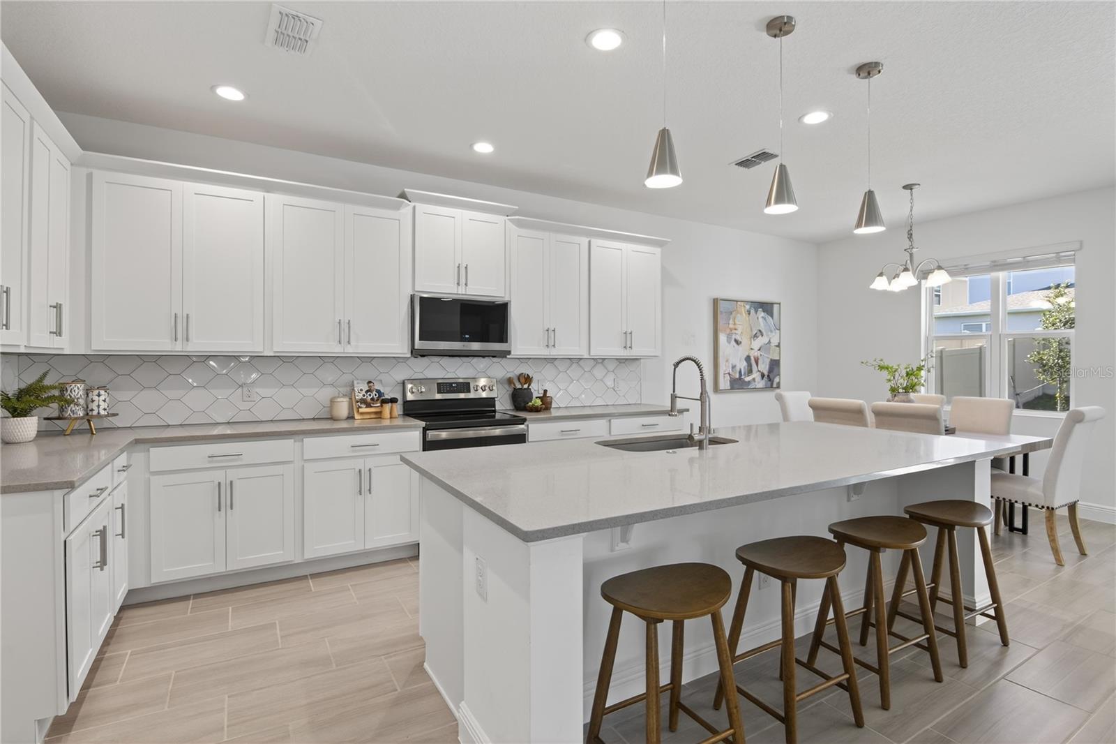 Listing photo id 19 for 7725 Scicli Way