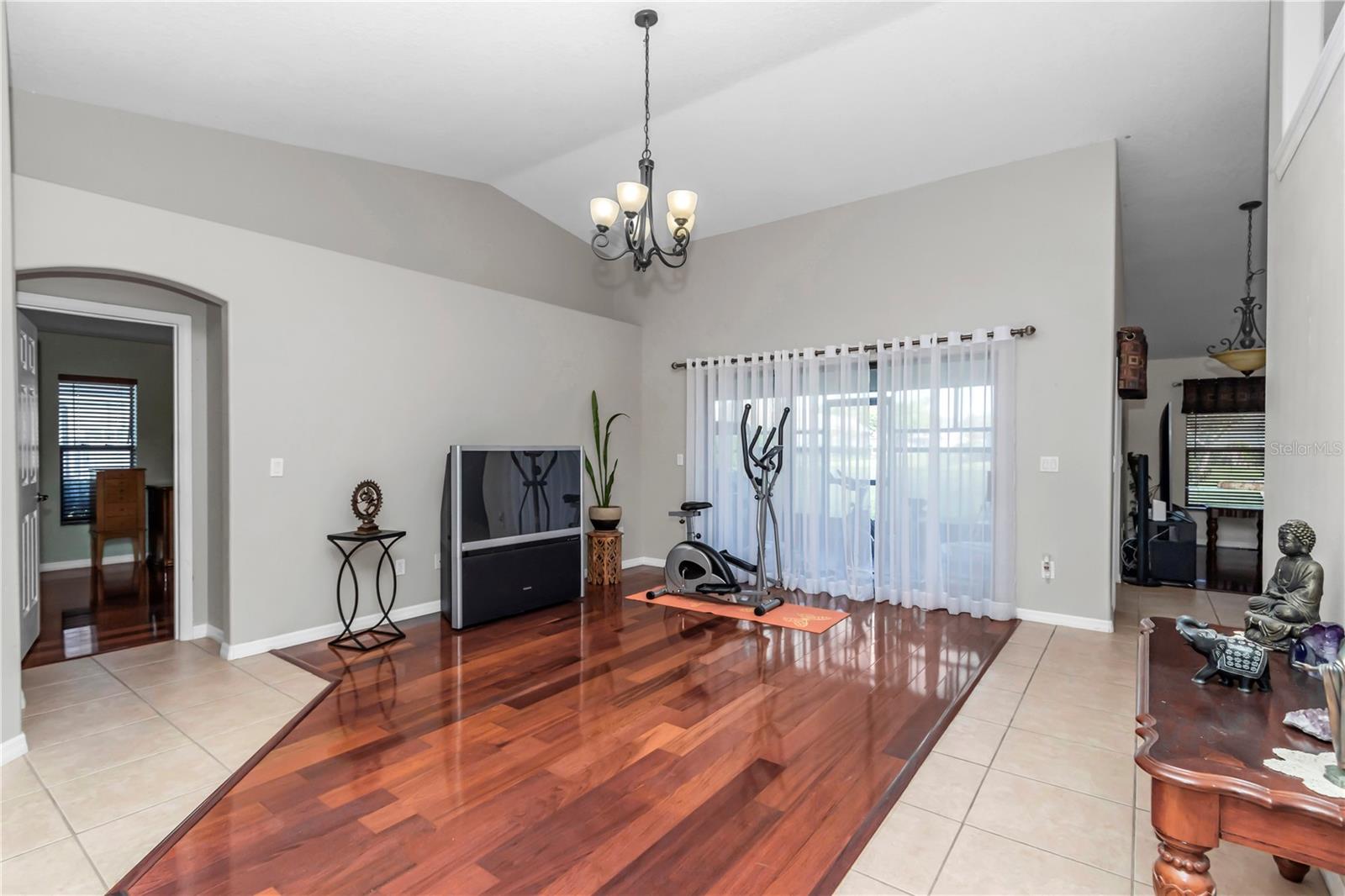 Image 10 of 45 For 4037 40th Street