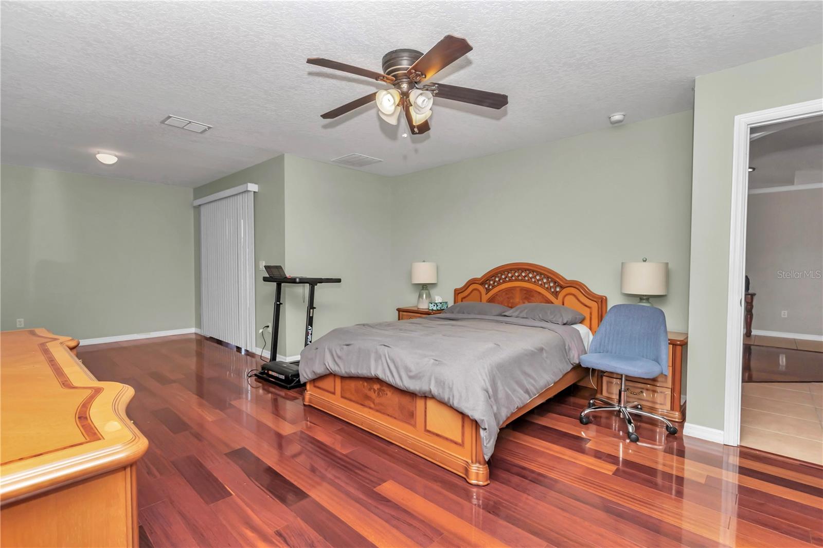 Image 12 of 45 For 4037 40th Street