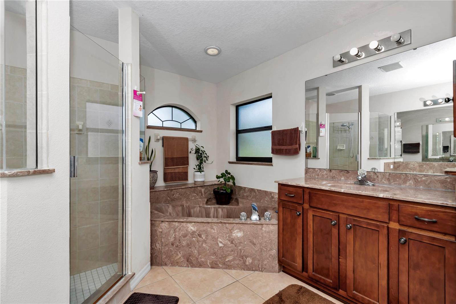 Image 18 of 45 For 4037 40th Street