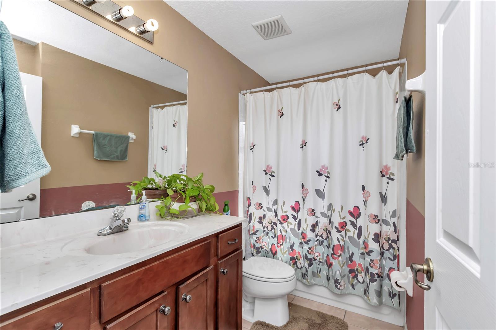 Image 32 of 45 For 4037 40th Street