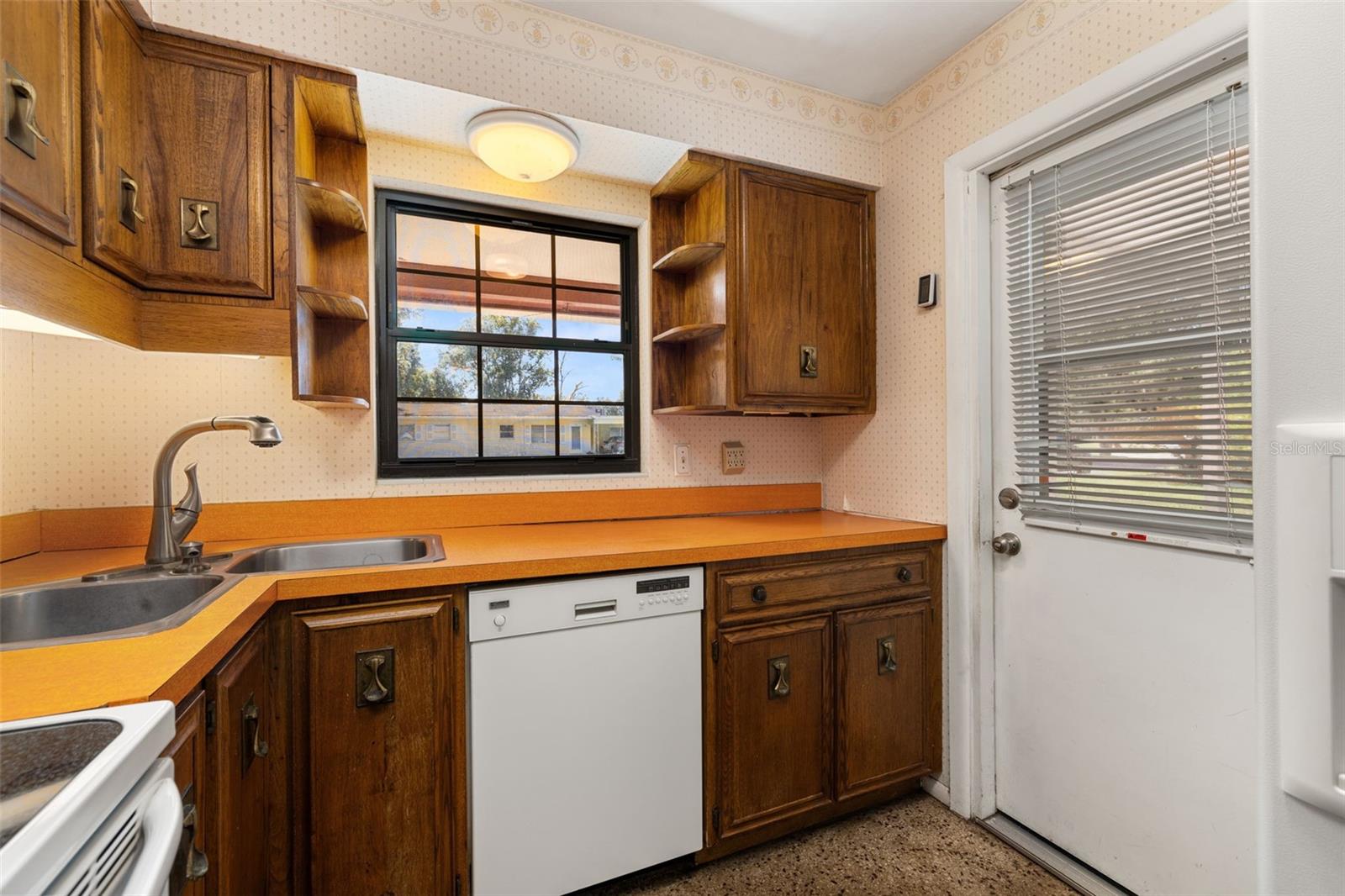 Image 13 of 54 For 191 Northmoor Road