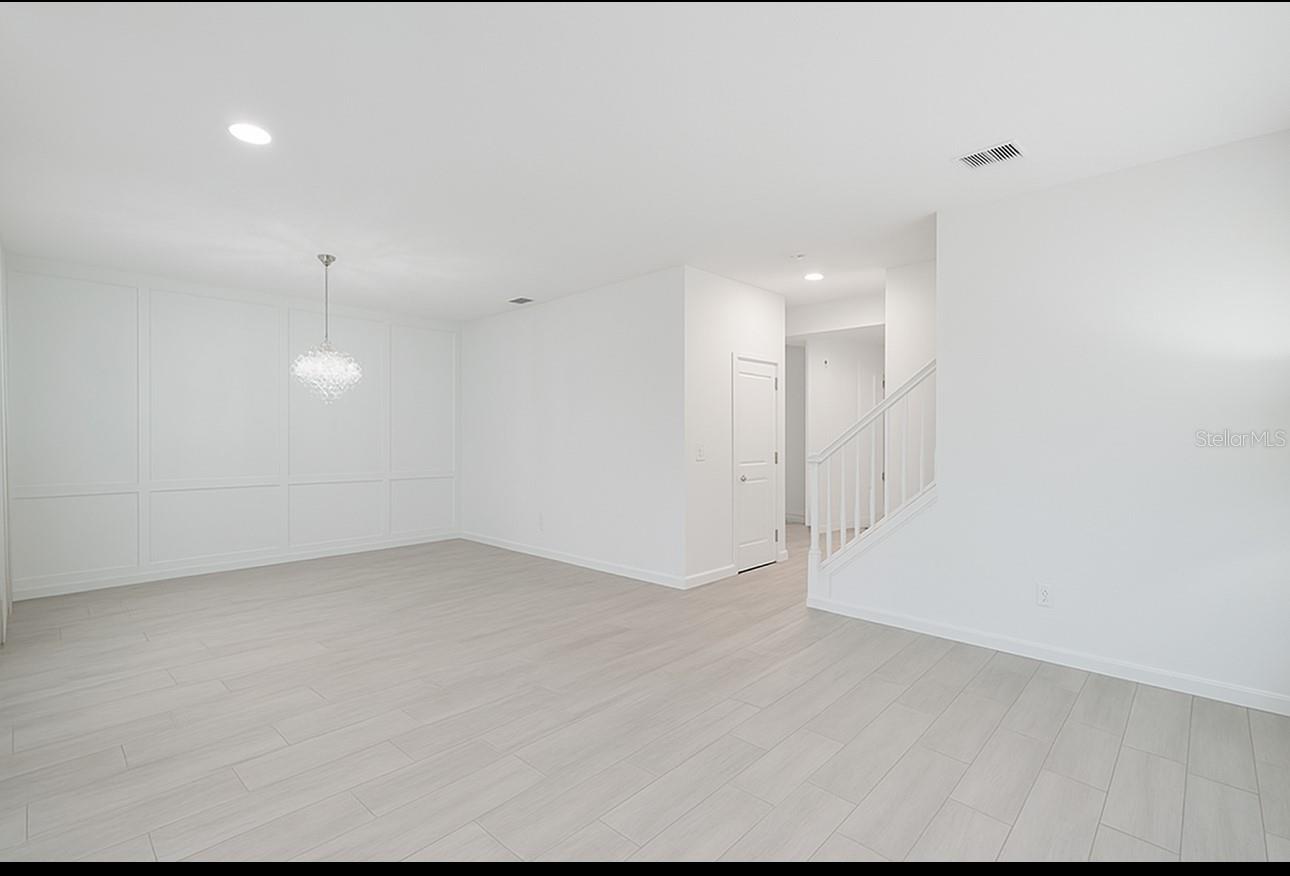 Image 10 of 13 For 5432 New Independence Parkway