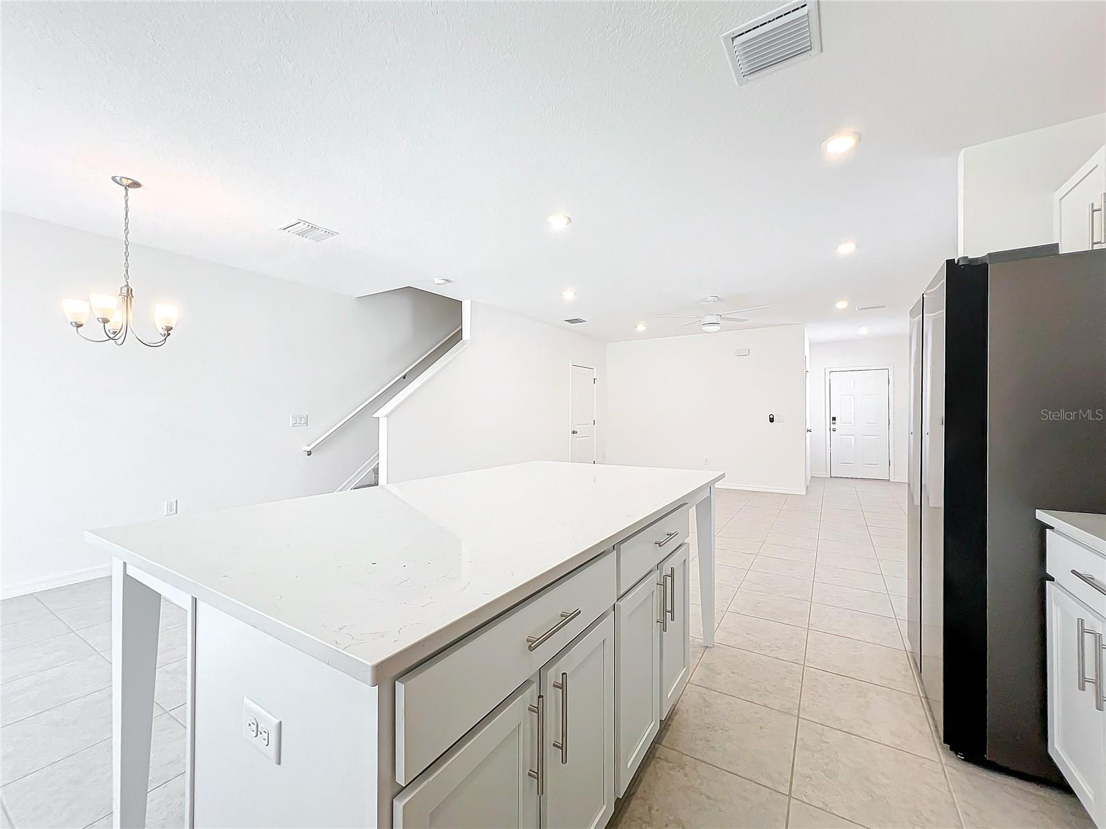 Image 17 of 54 For 3886 Academia Ave