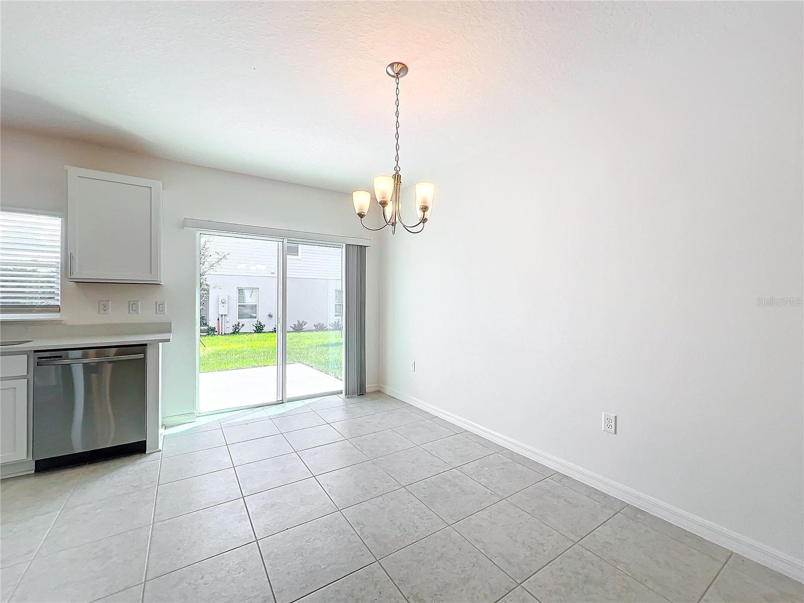 Image 22 of 54 For 3886 Academia Ave