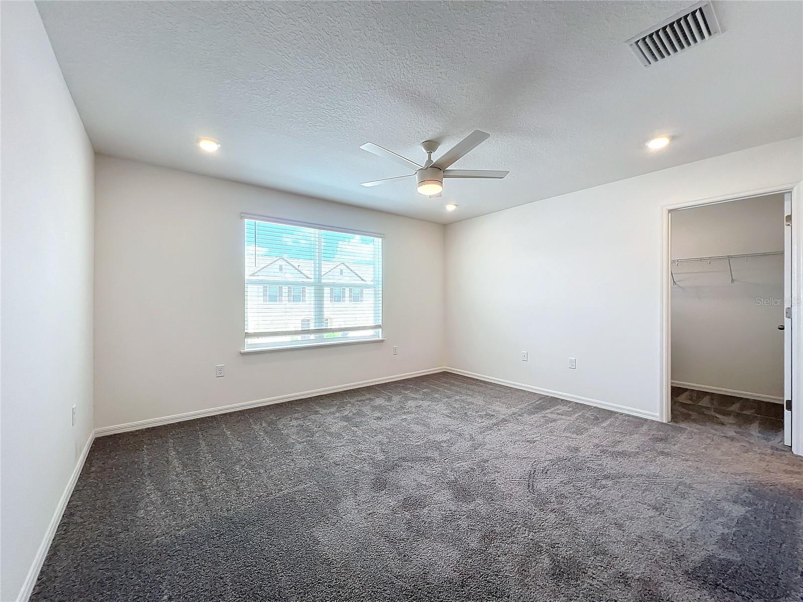 Image 25 of 54 For 3886 Academia Ave