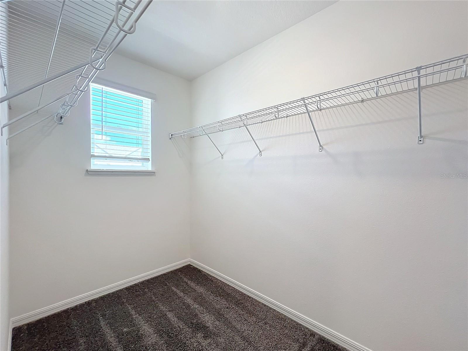 Image 27 of 54 For 3886 Academia Ave